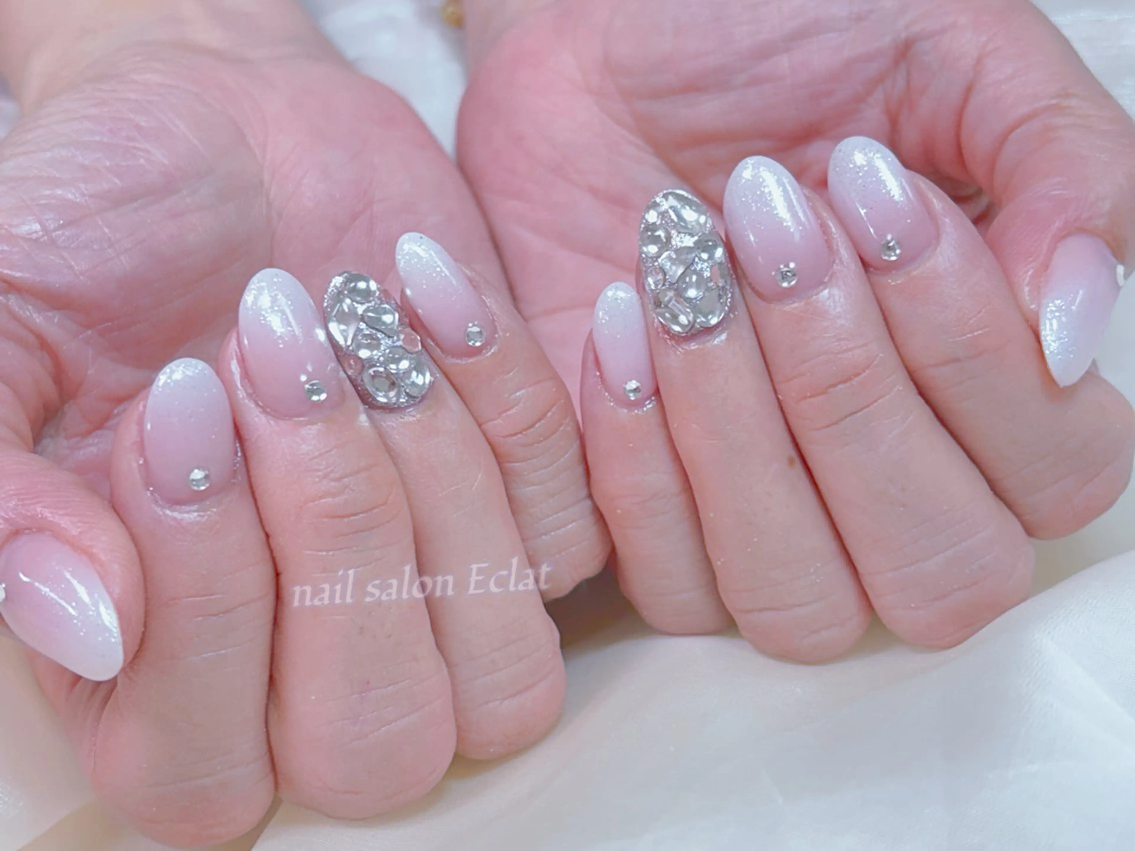 ネイル ネイルサロンエクラ 🫧Shizukaのネイルデザイン