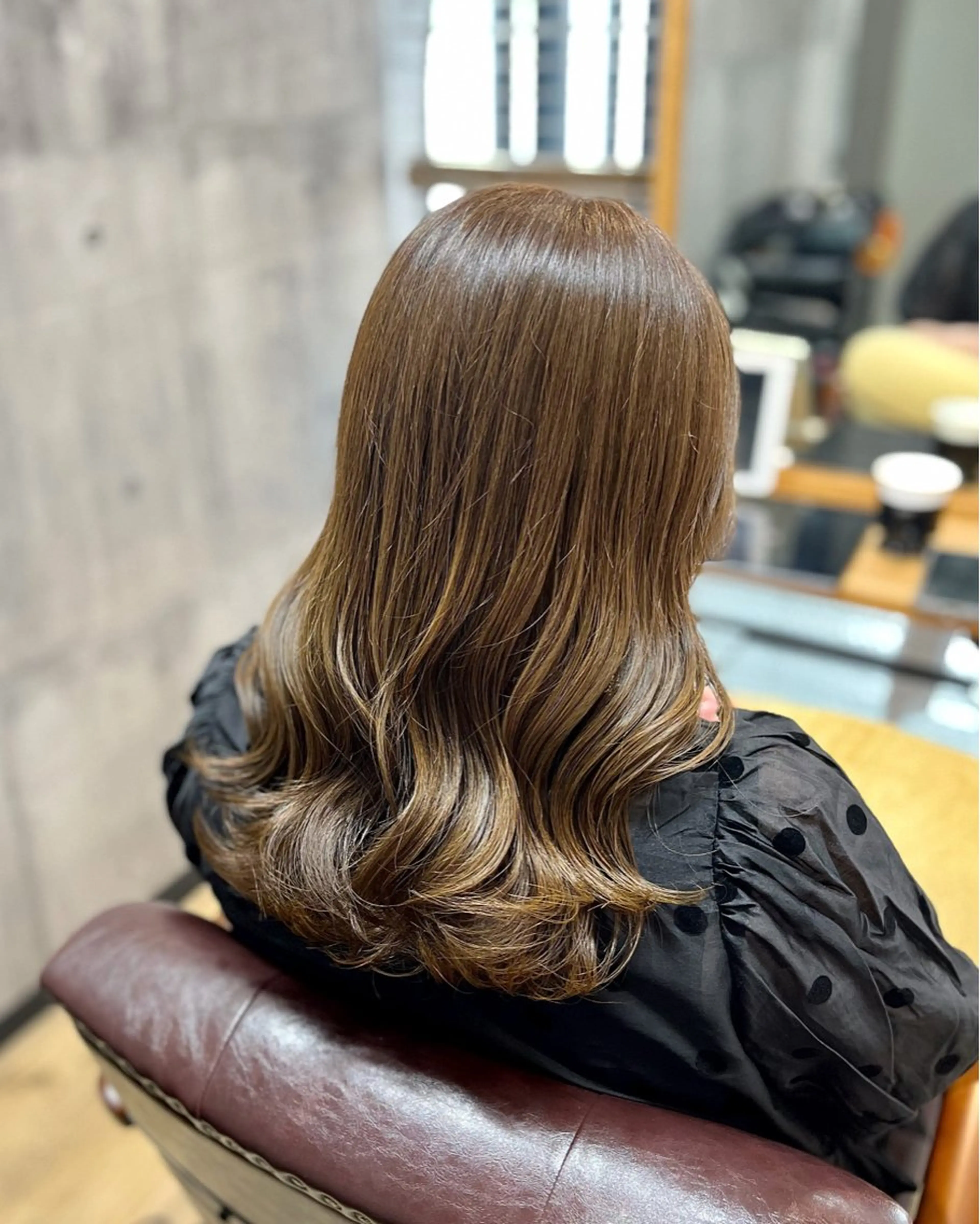 セミロング カラー カット ヘアカラー 縮毛矯正 トリートメント 艶髪🌈ムラカミ サキのヘアスタイル