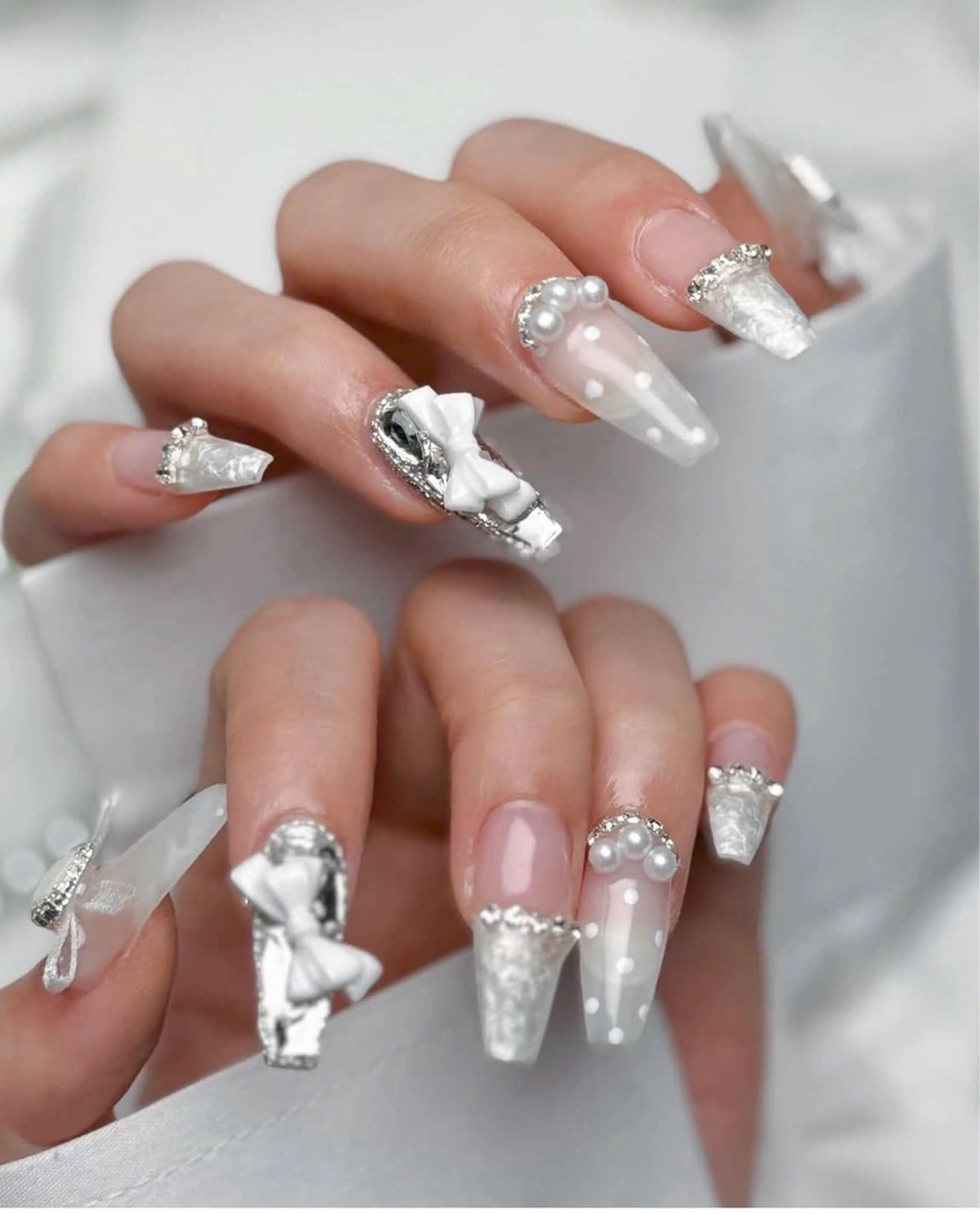 ネイル フレンチネイル キラキラネイル マグネットネイル ミラーネイル ニュアンスネイル ハンドネイル Lina所属・MeiMei Nail モデル募集のネイルデザイン