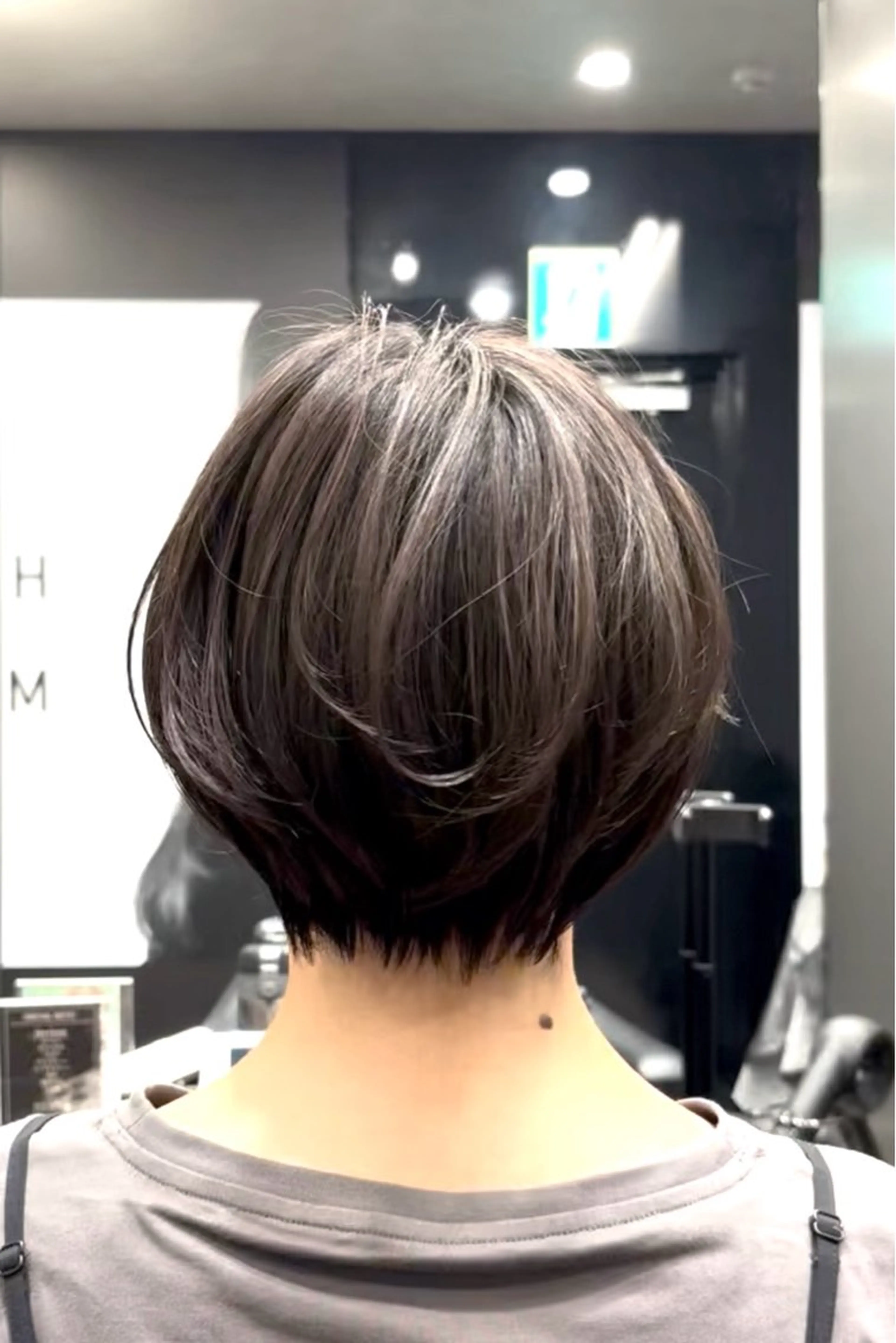 ショート ショートボブ ハンサムショート 丸みショート ボブ くびれヘア カット ヘアカラー HARUKI  MINATO Japan広島紙屋町店所属・hmj紙屋町店 脊戸智志のヘアスタイル
