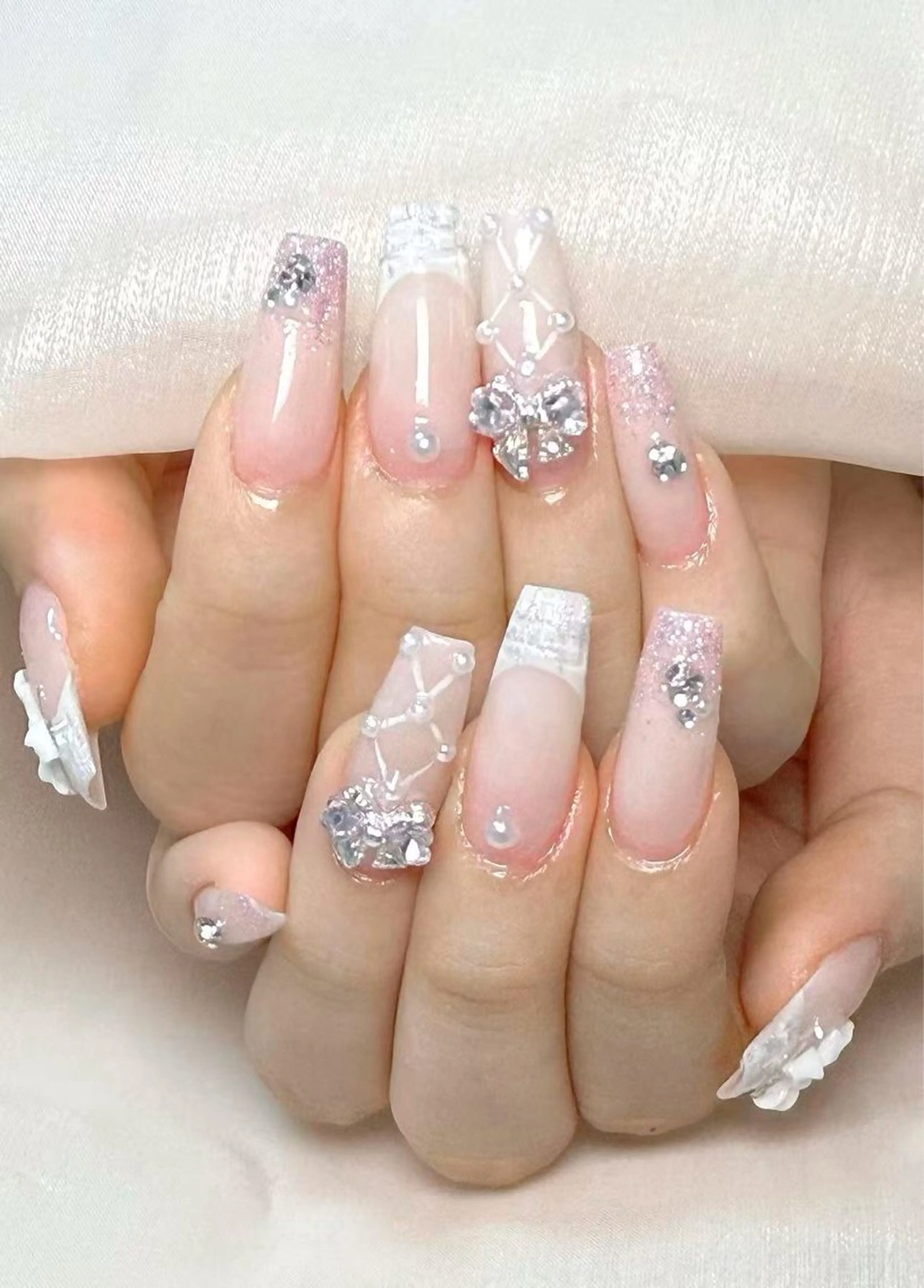 ネイル ハンドネイル 小 雨のネイルデザイン