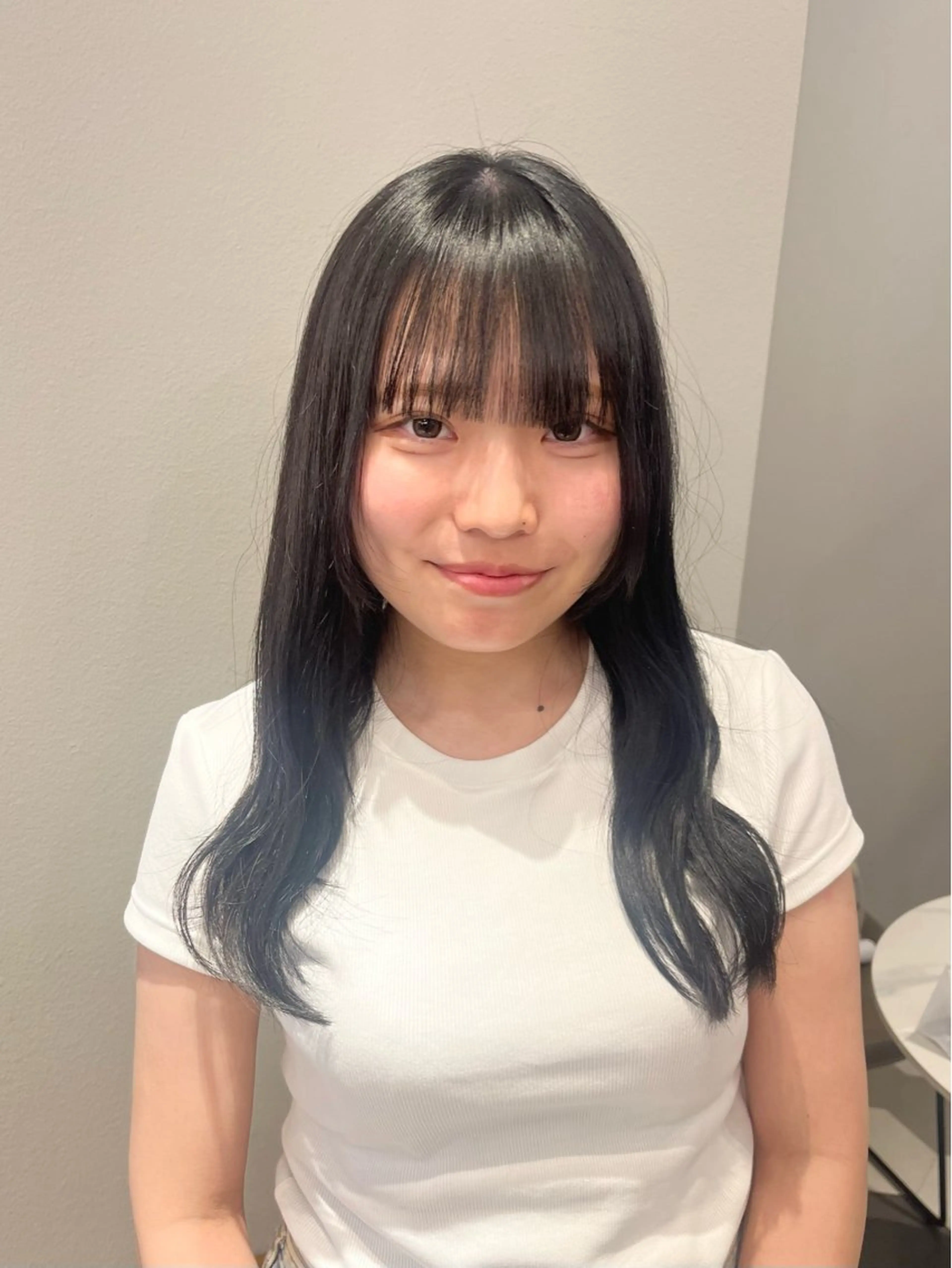 ロング カラー 透明感カラー カット ヘアカラー ヘアメ/アレンジ/暖 色/顔周り/あつはのヘアスタイル