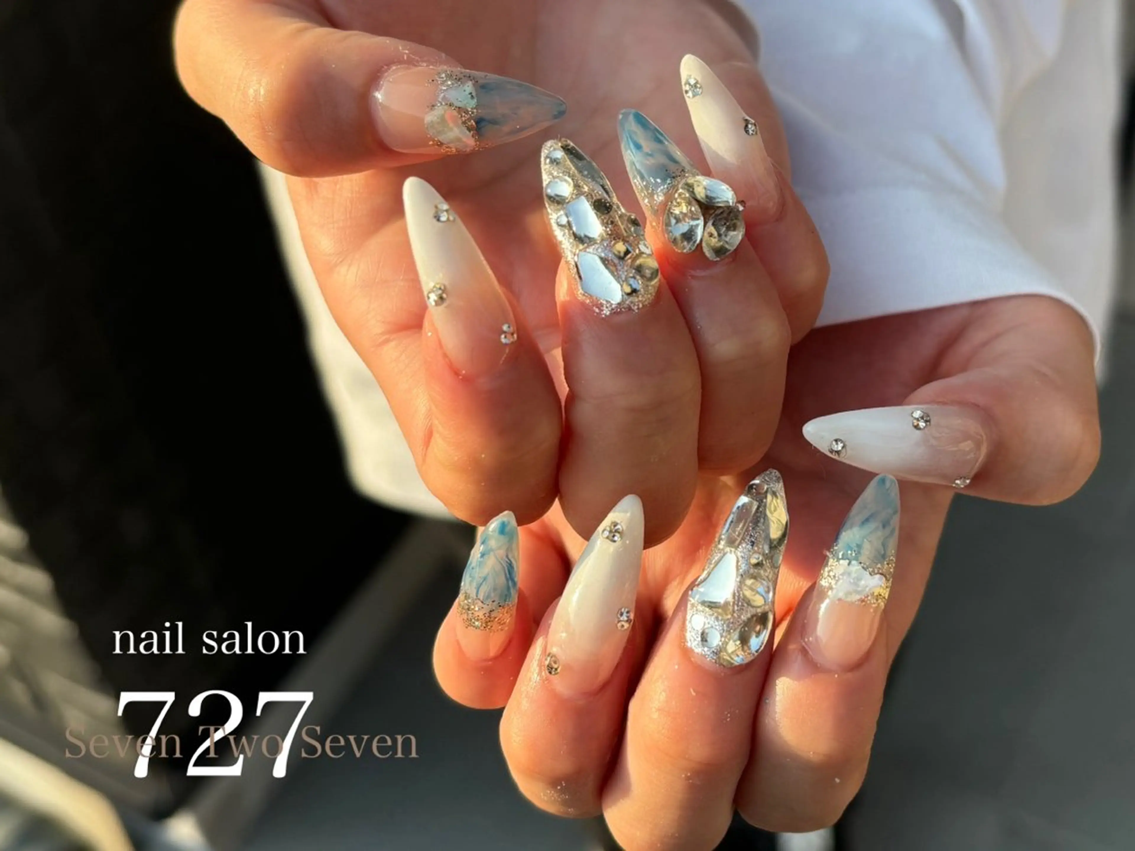 ネイル ハンドネイル 727 nailのネイルデザイン
