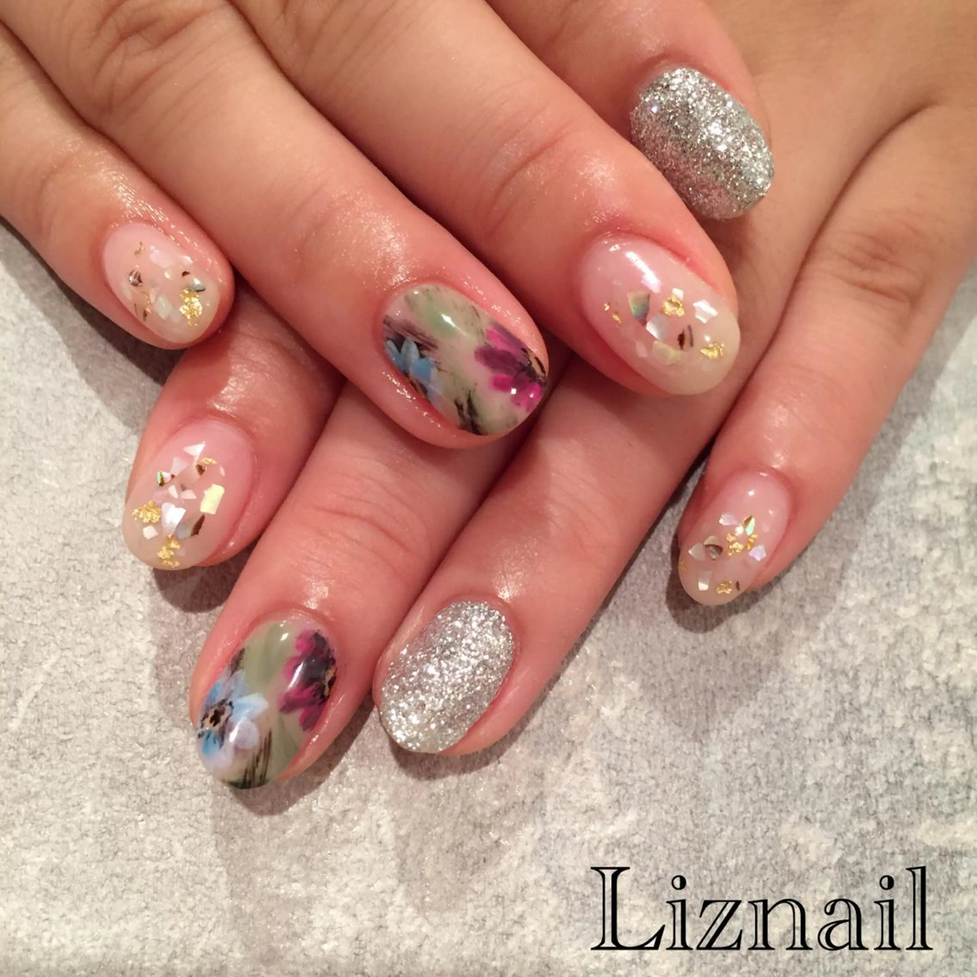 ネイル Rawr / saoriのネイルデザイン