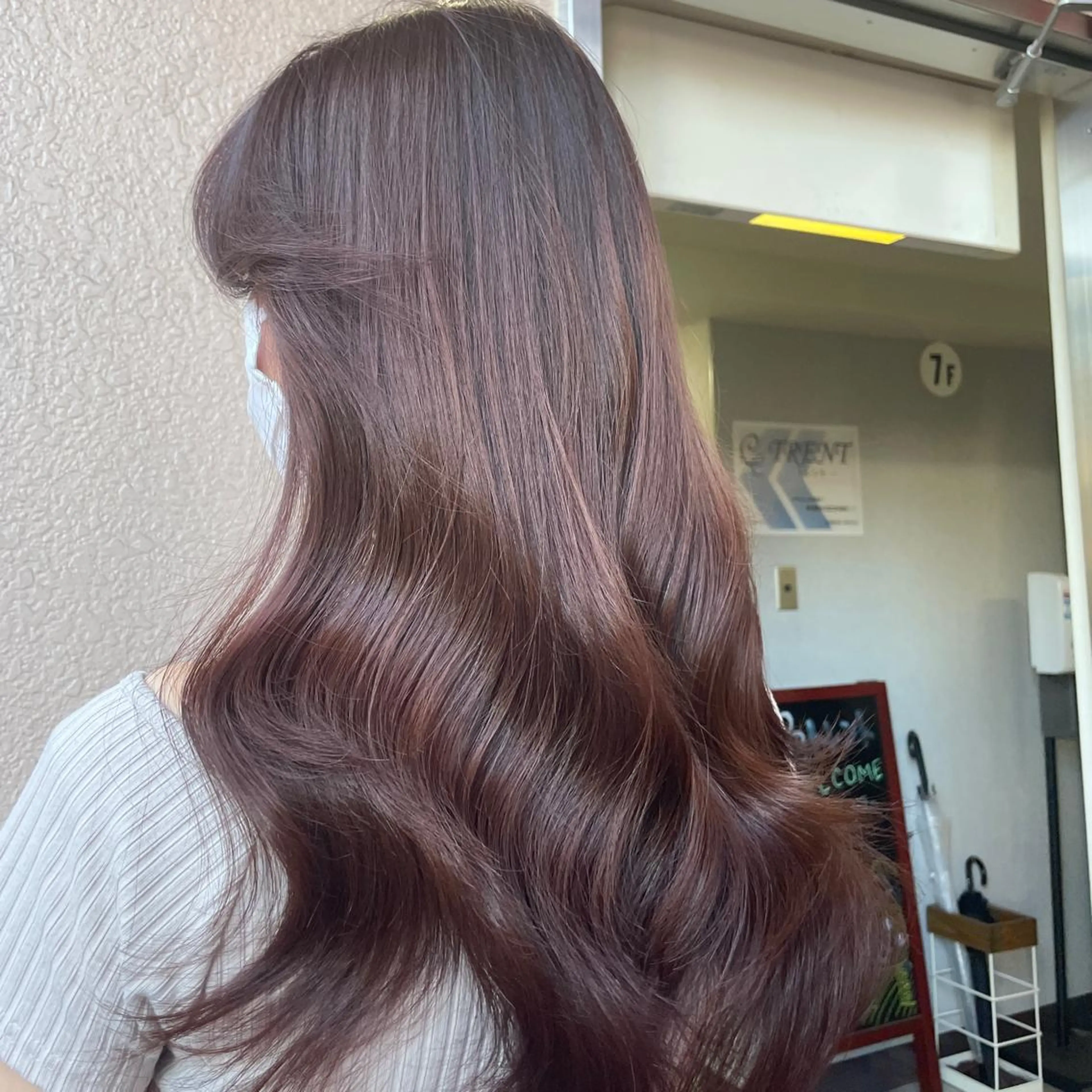 セミロング カラー カット ヘアカラー トリートメント layercut✂️ 韓国ヘア/髪質改善のヘアスタイル