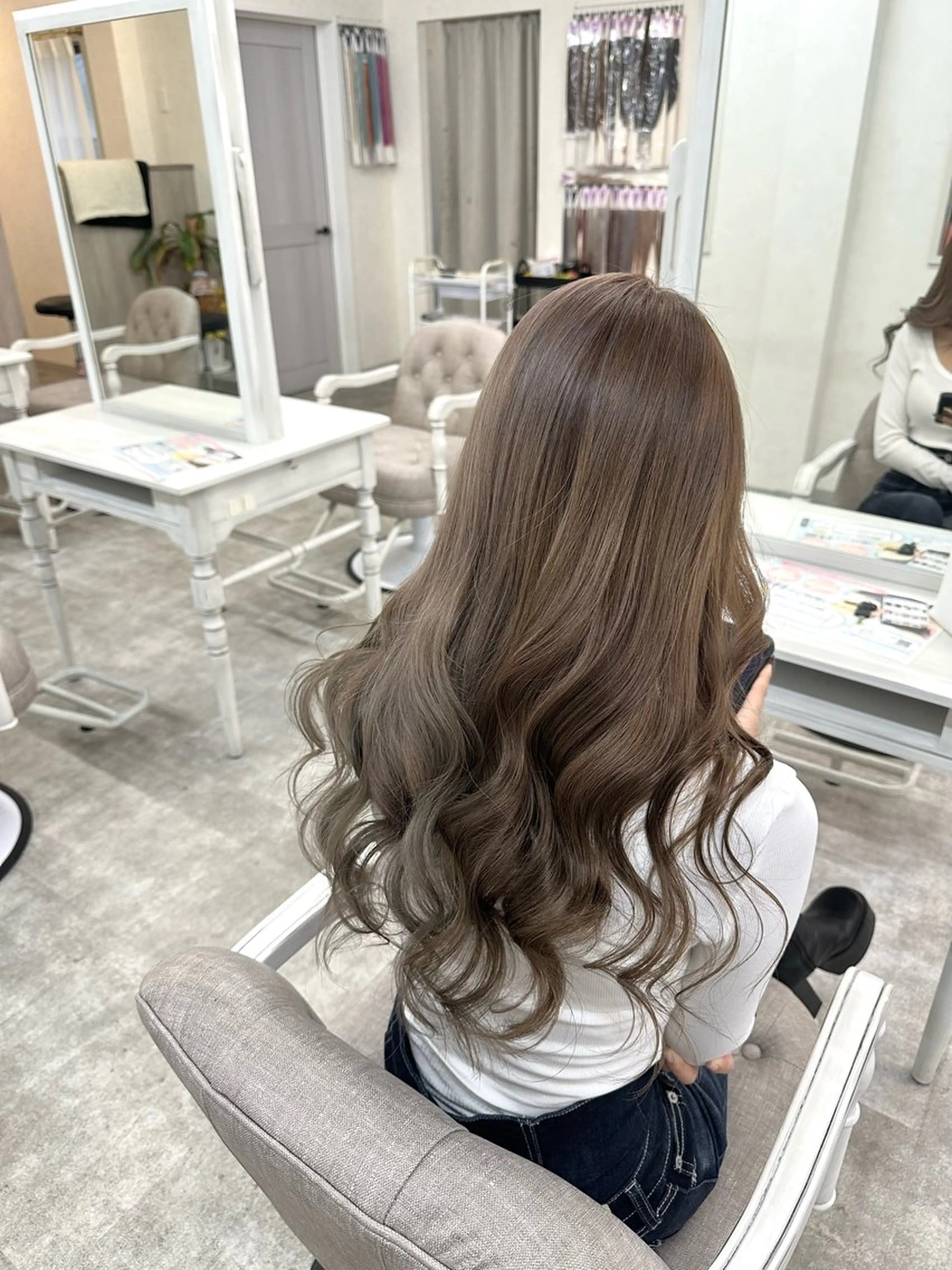 カラー 河野 さくらのヘアスタイル