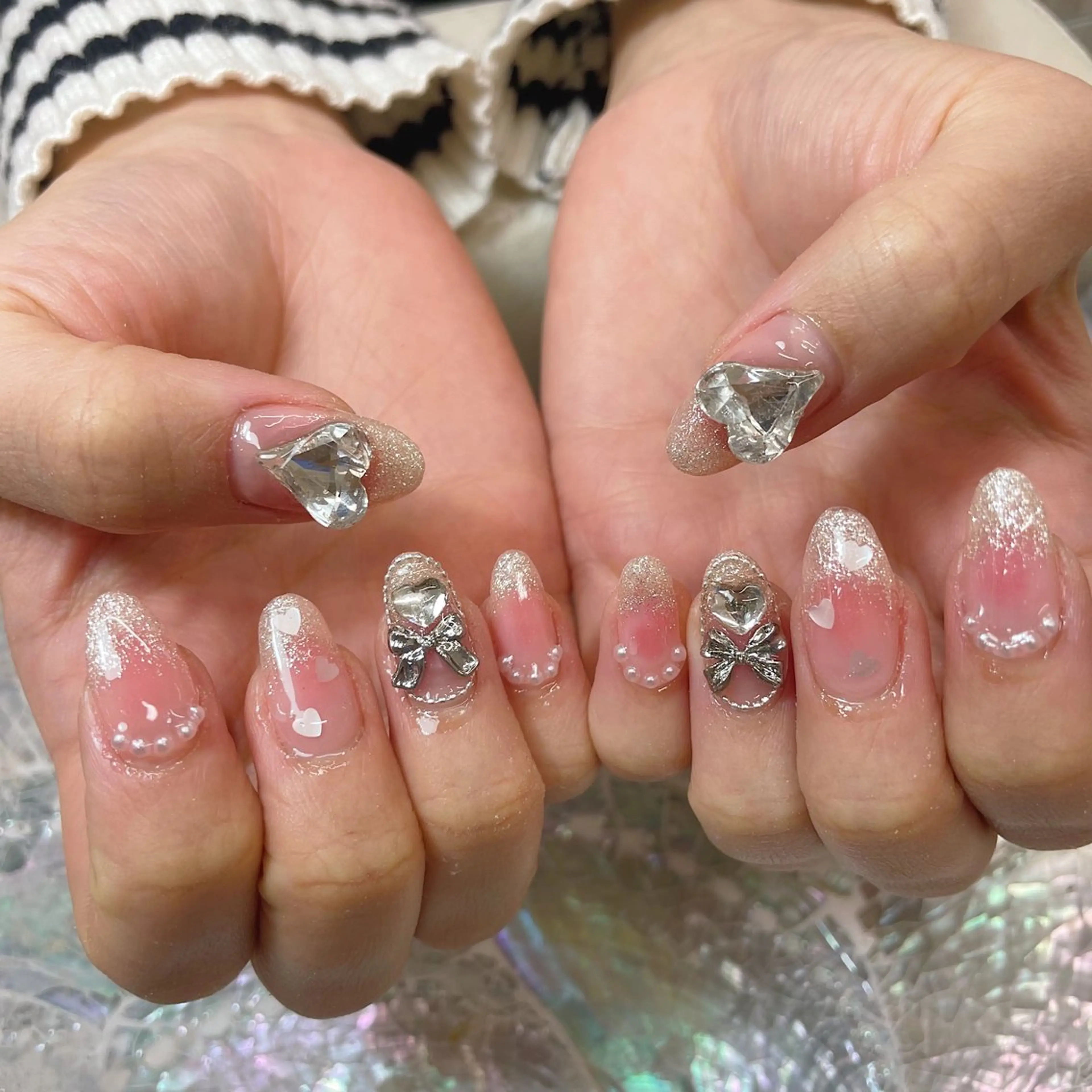 ネイル チークネイル ワンホンネイル 🌴konami 4U NAIL🥥のネイルデザイン