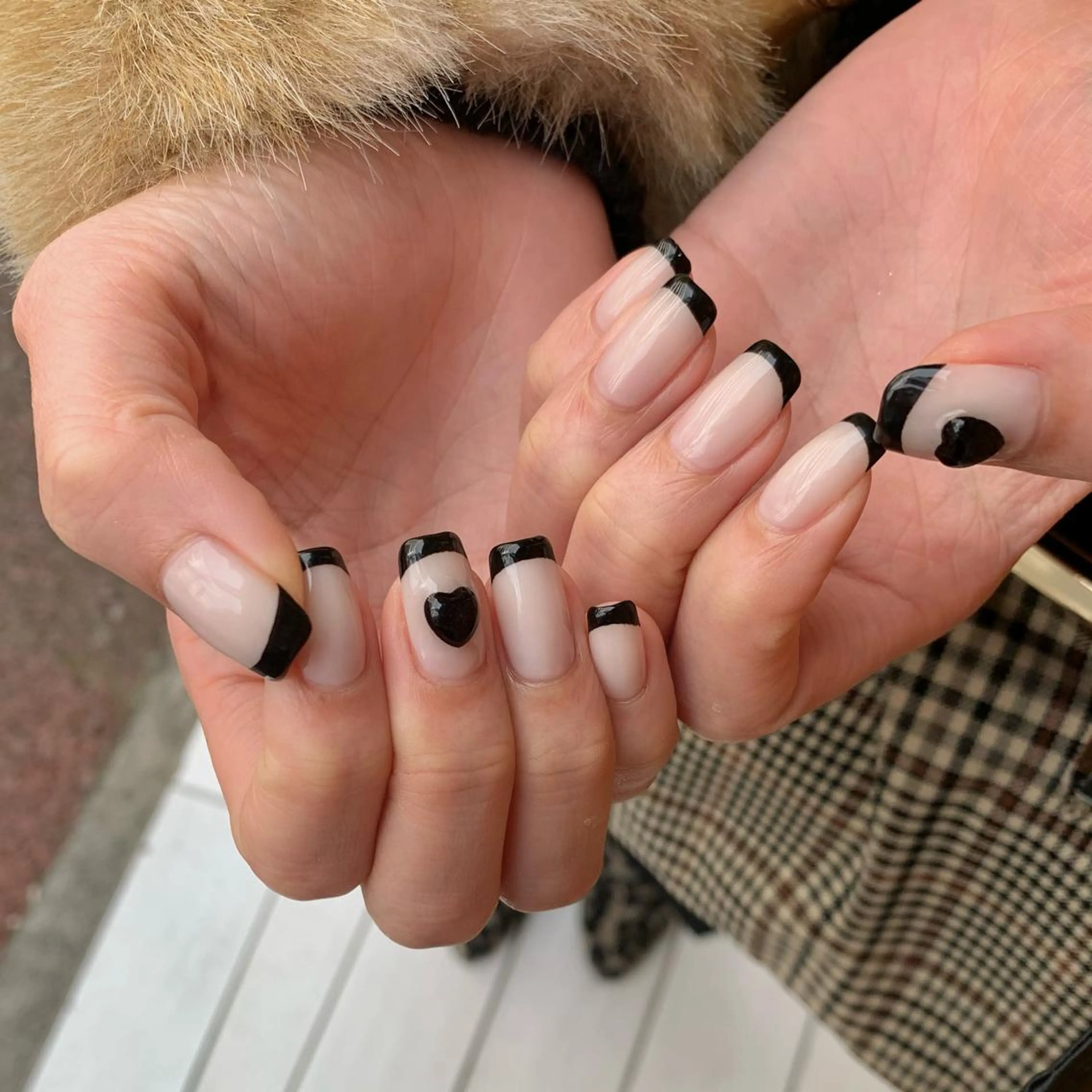 ネイル フレンチネイル ハンドネイル 鈴木 まゆのネイルデザイン