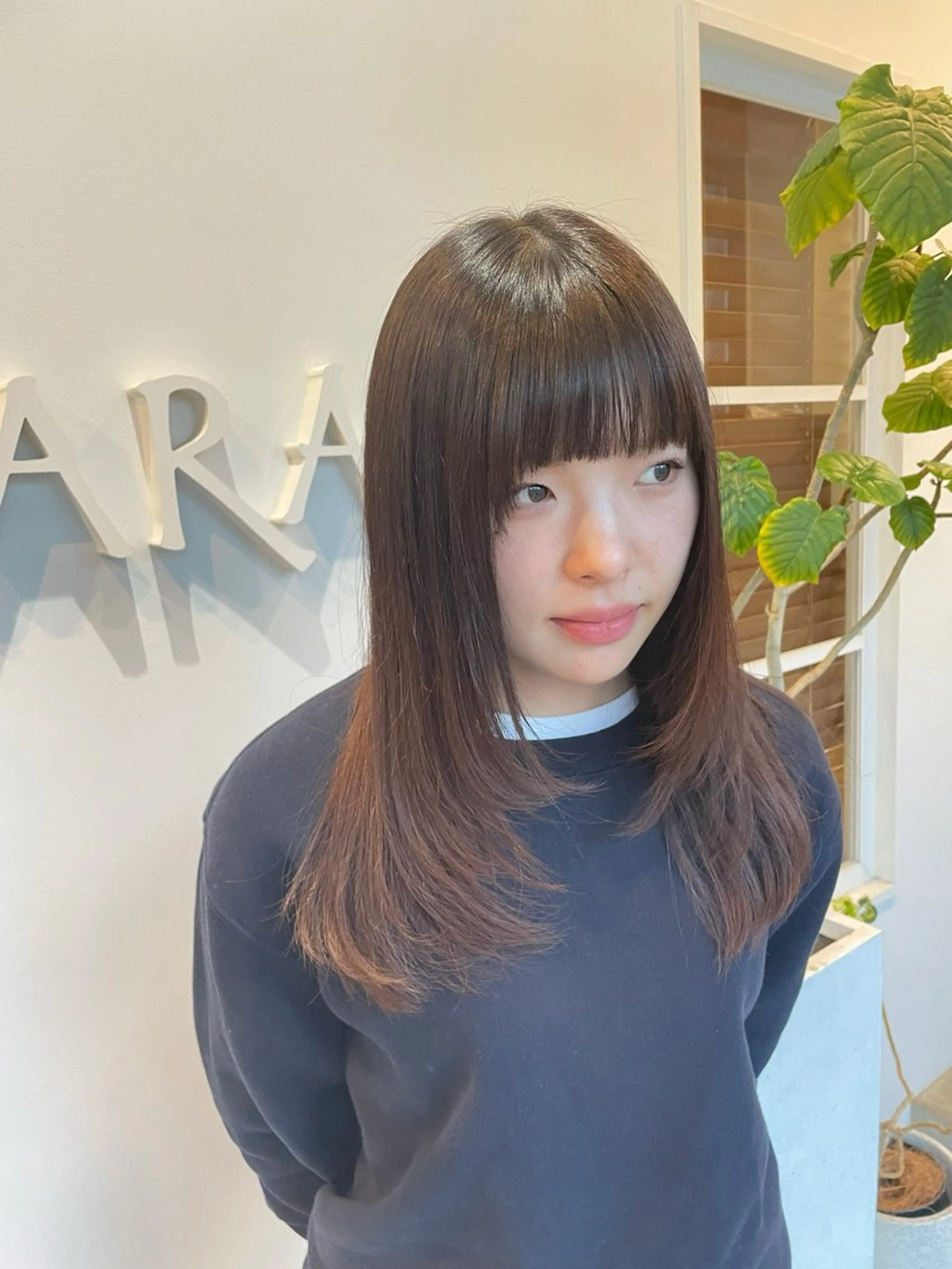 ロング レイヤーカット ワイドバング カット トリートメント 艶々暖色カラー/ 透明感/kohinaのヘアスタイル