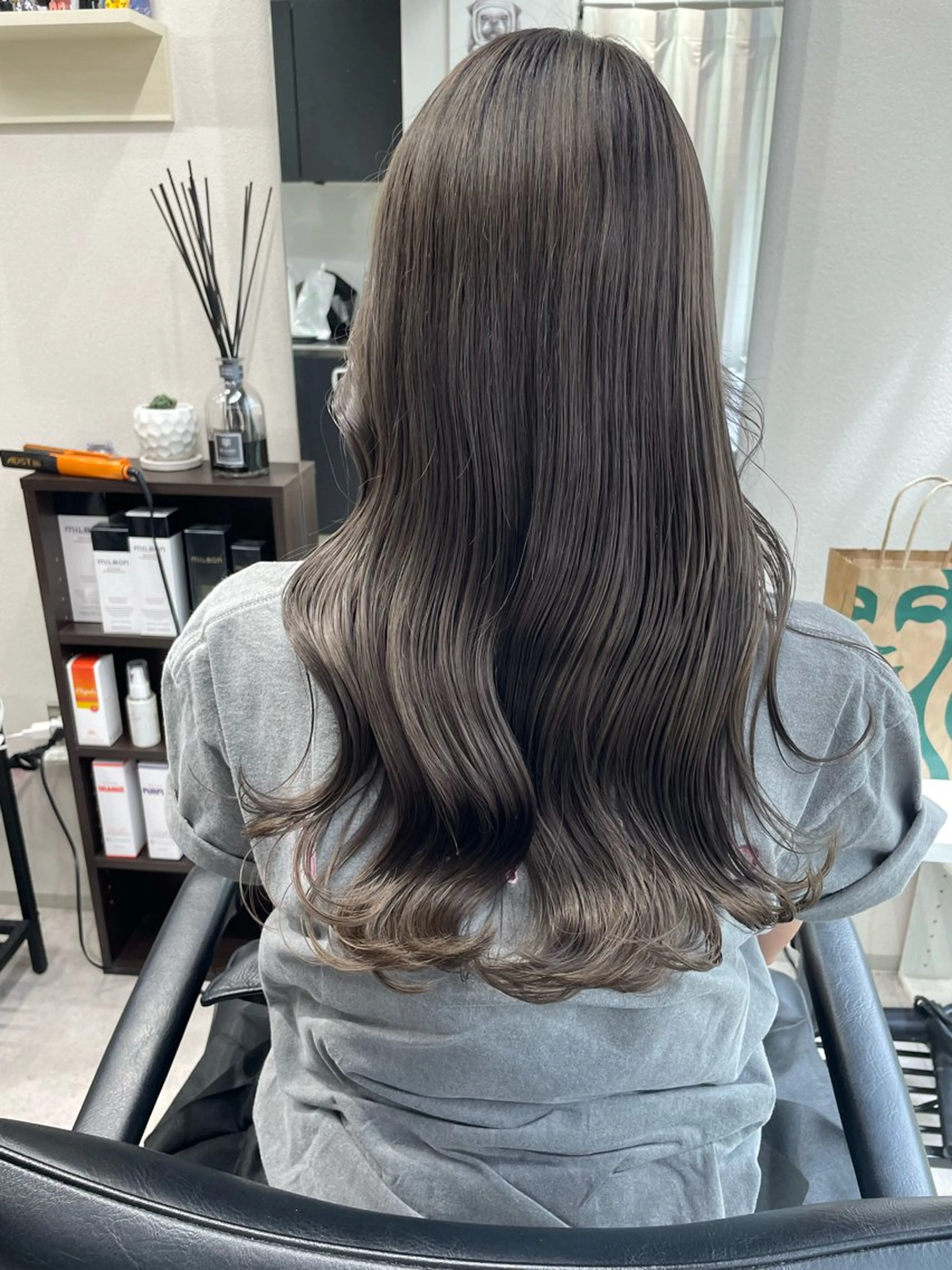 ロング カラー ヘアカラー 髪質改善will hairdesignのヘアスタイル