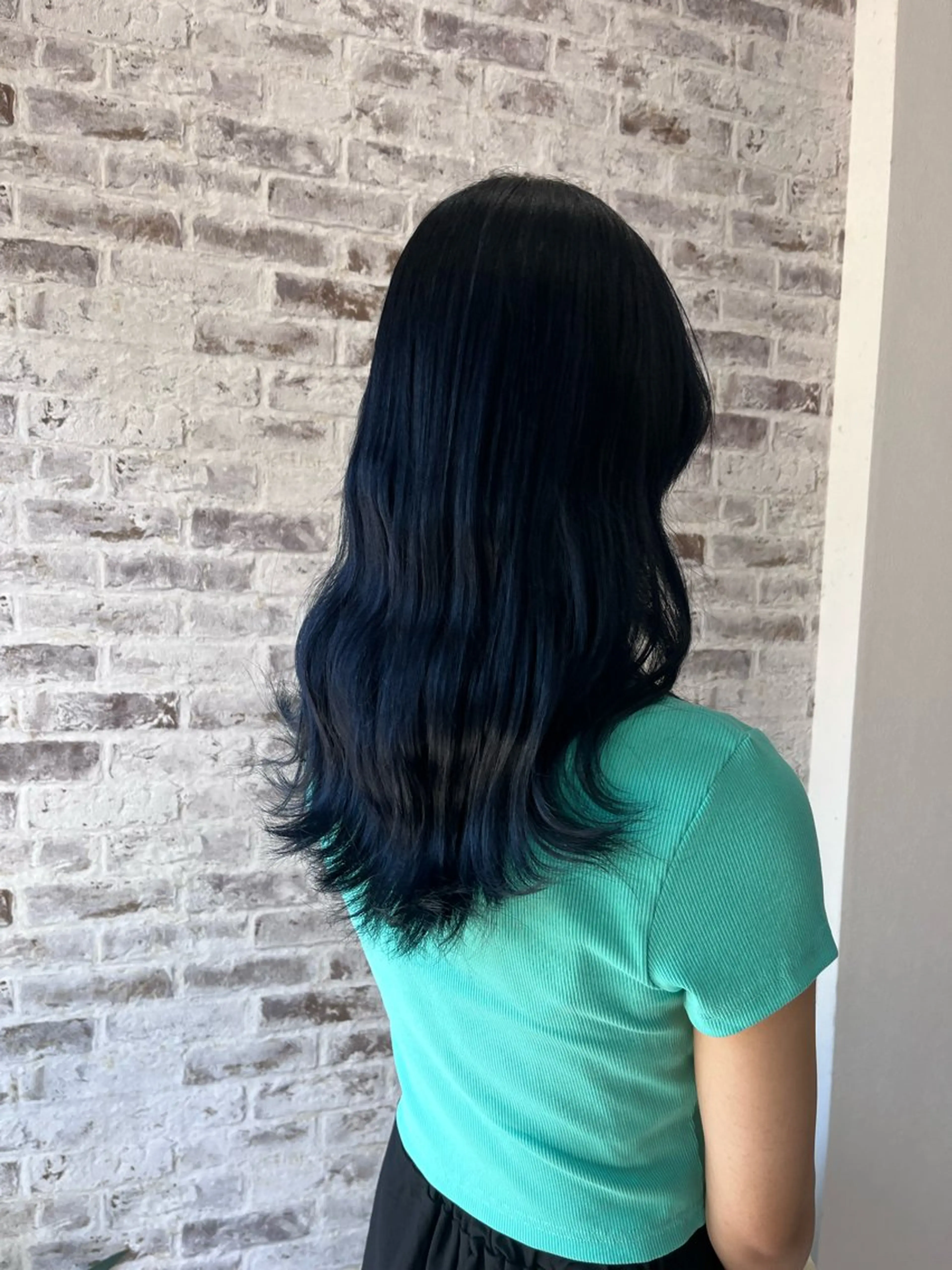 ロング カラー 黒髪 ブルーカラー ブルーブラック yuuka charmのヘアスタイル