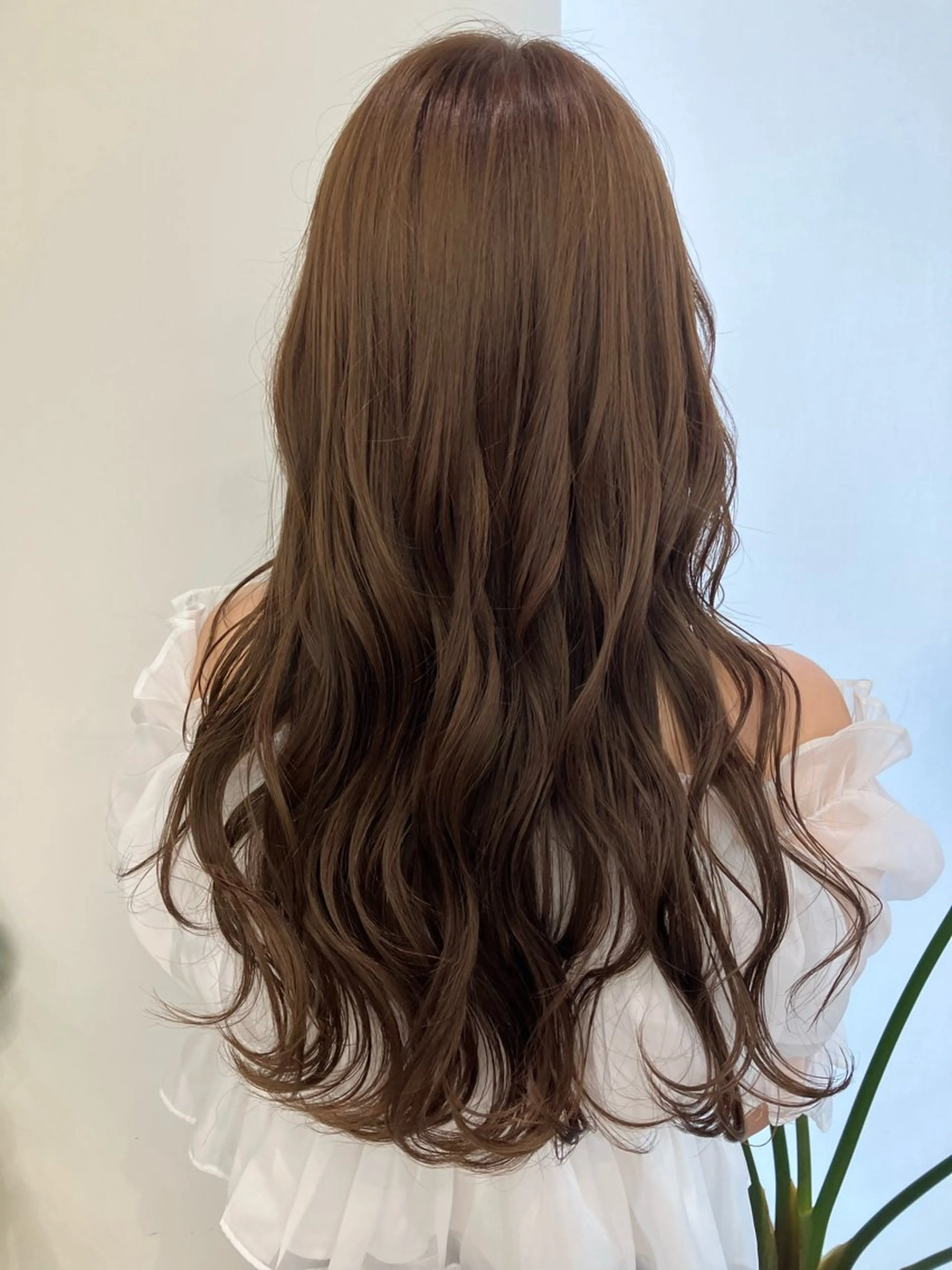ロング カラー ブリーチ ブラウンカラー ブリーチなしカラー くせ毛 髪質改善 カット ヘアカラー トリートメント GOTODAY シェアサロン梅田NU茶屋町店所属・髪質改善、縮毛矯正 水素カラー/みほのヘアスタイル