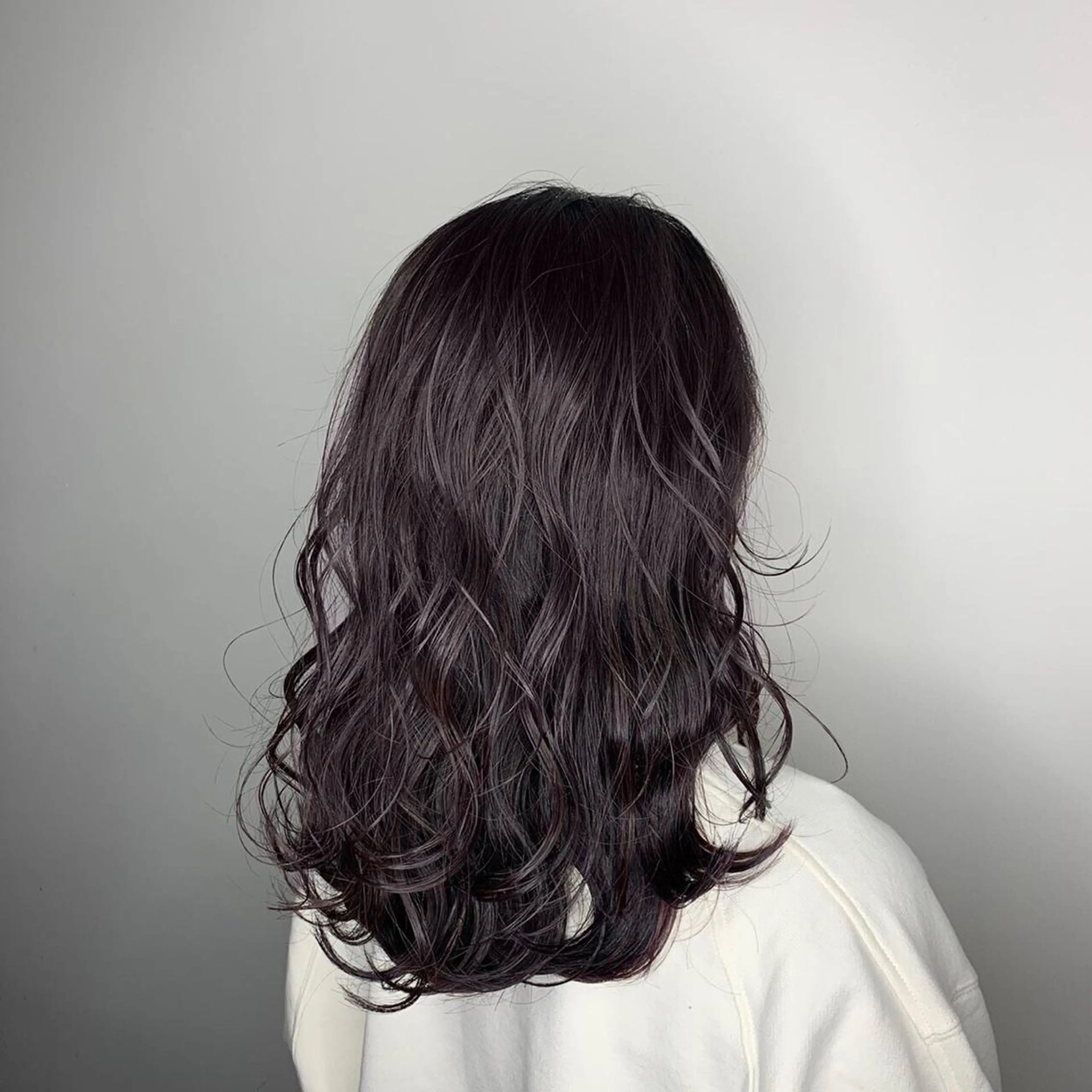 ロング maco 艶感ハイトーン🦋のヘアスタイル