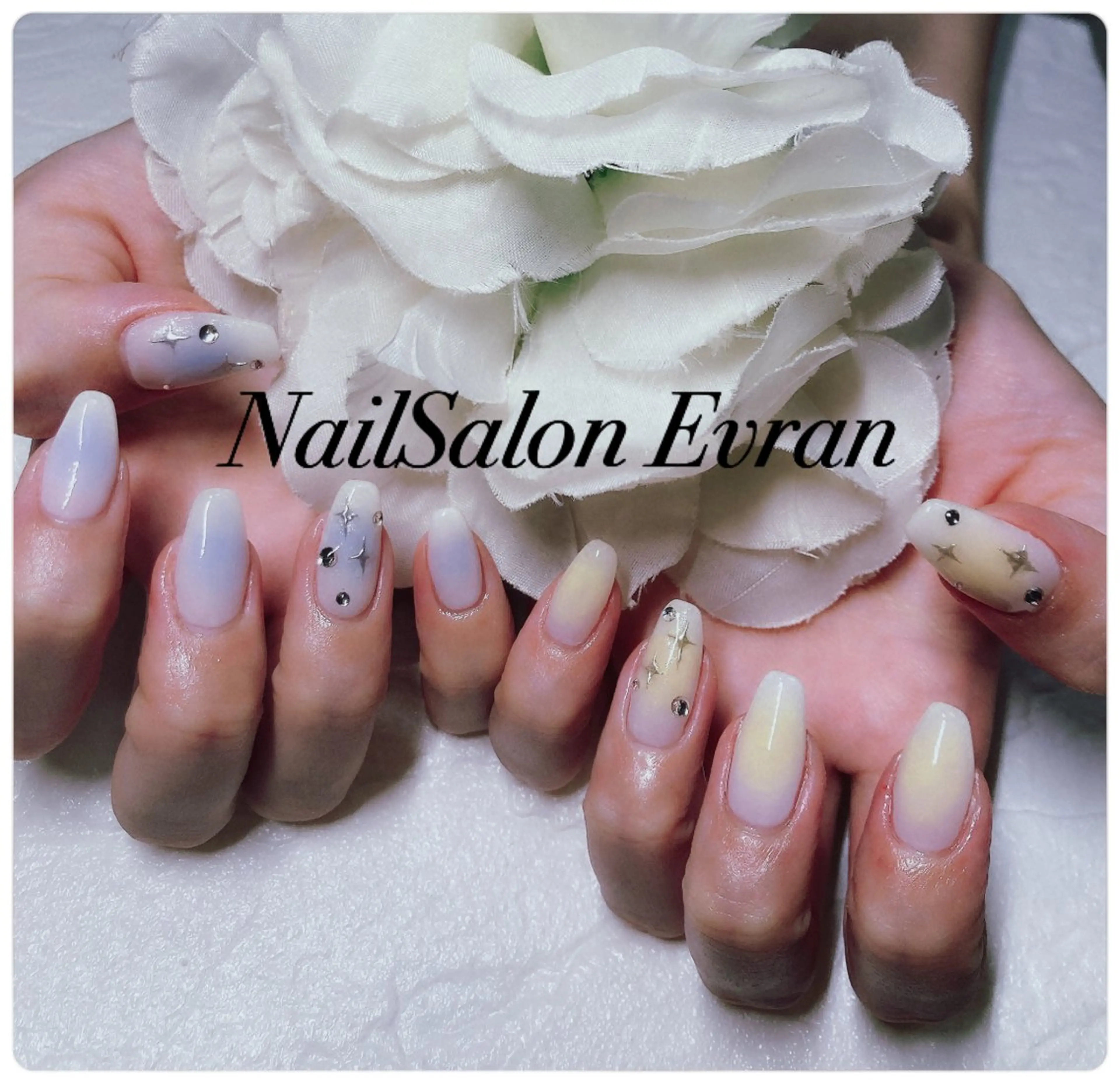 ネイル アートネイル フレンチネイル マグネットネイル 持ち込み ニュアンスネイル ハンドネイル Nail salon Evranのネイルデザイン