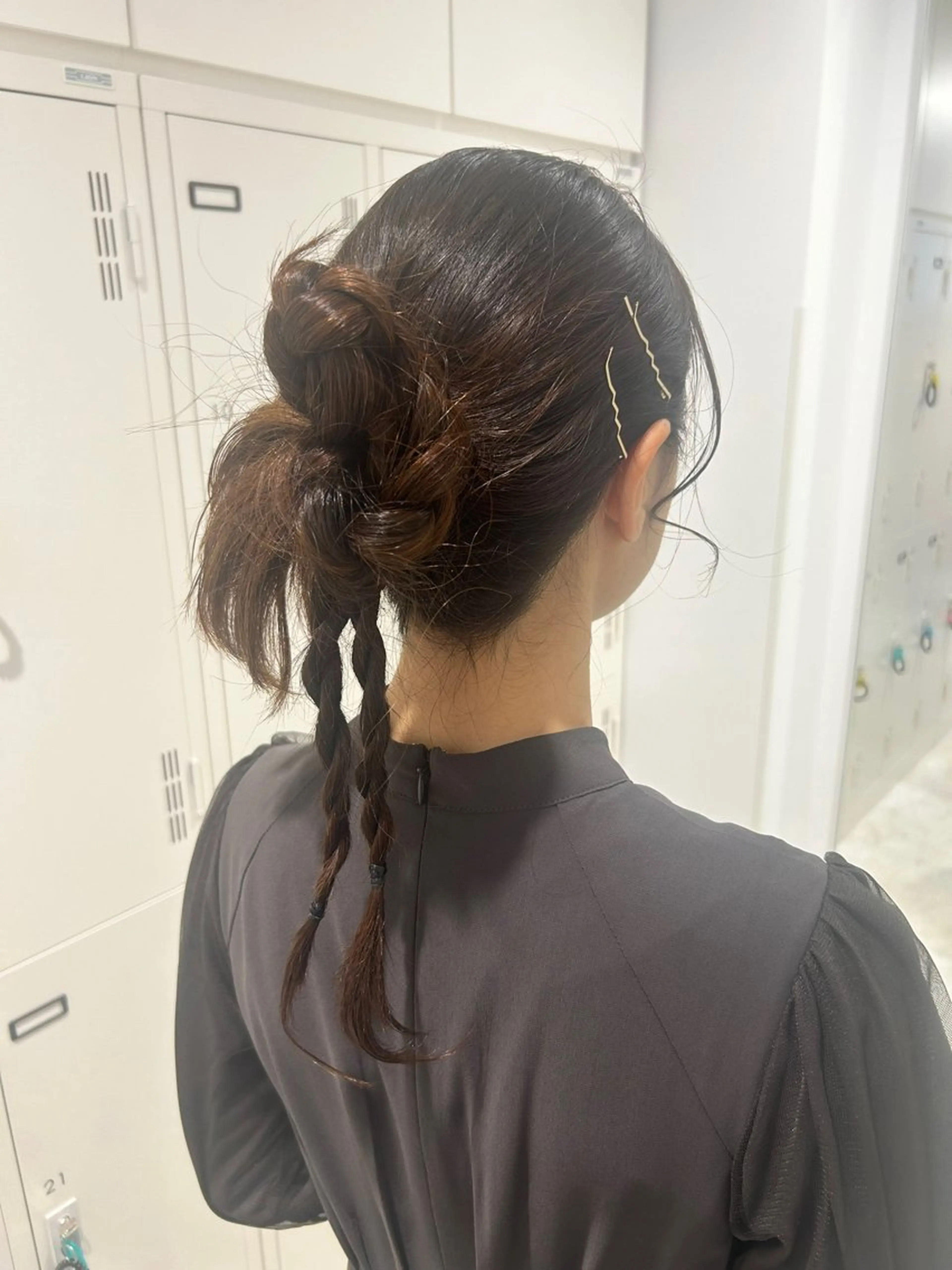 セミロング ヘアアレンジ ヘアセット はるか/ブリーチカラ ー/ヘアアレンジ🤍のヘアスタイル