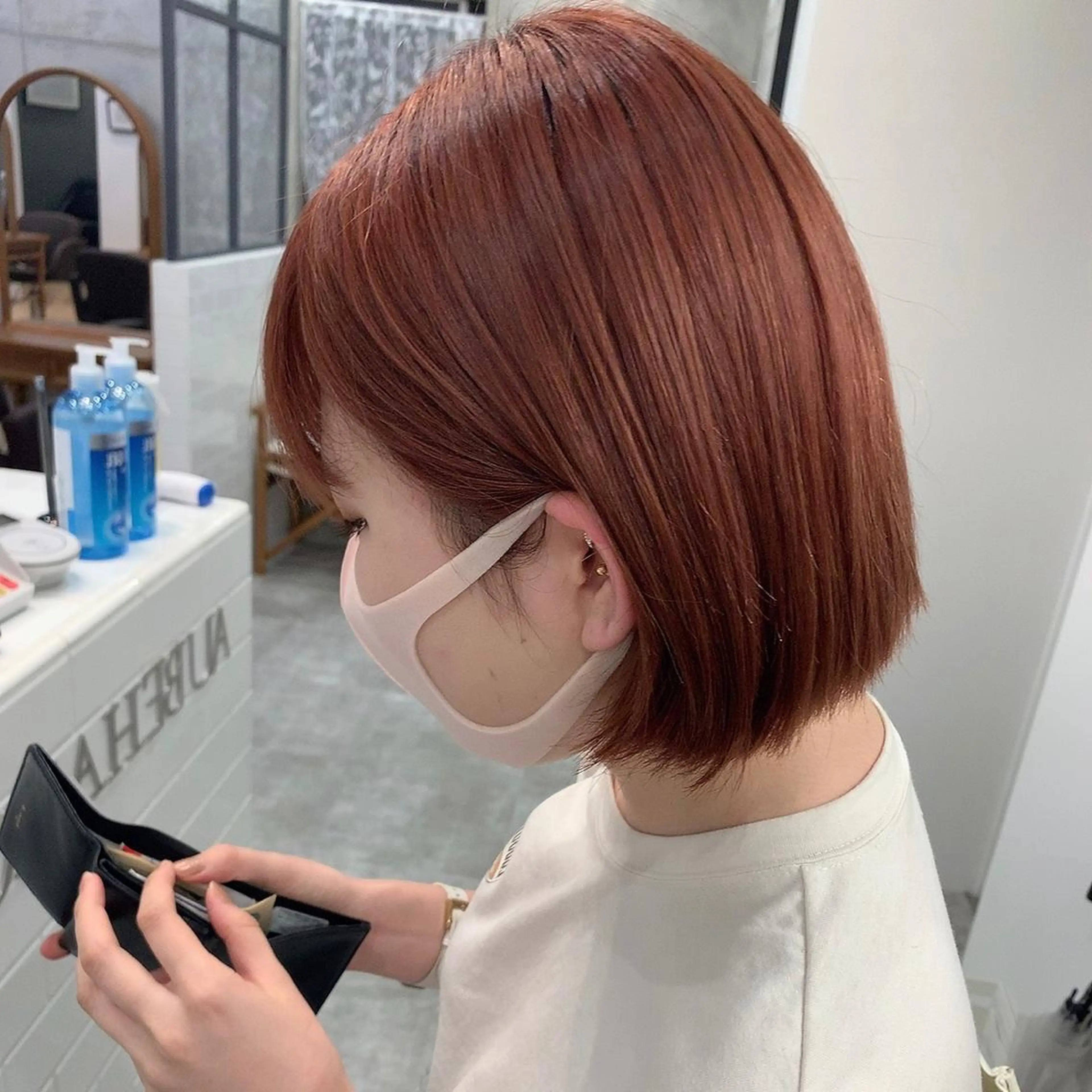 ショート カラー アッシュ ベージュカラー ハイトーンカラー ピンクカラー ピンクアッシュ ヘアカラー トリートメント レイヤー×グレージュ /ピンク🩷mioのヘアスタイル