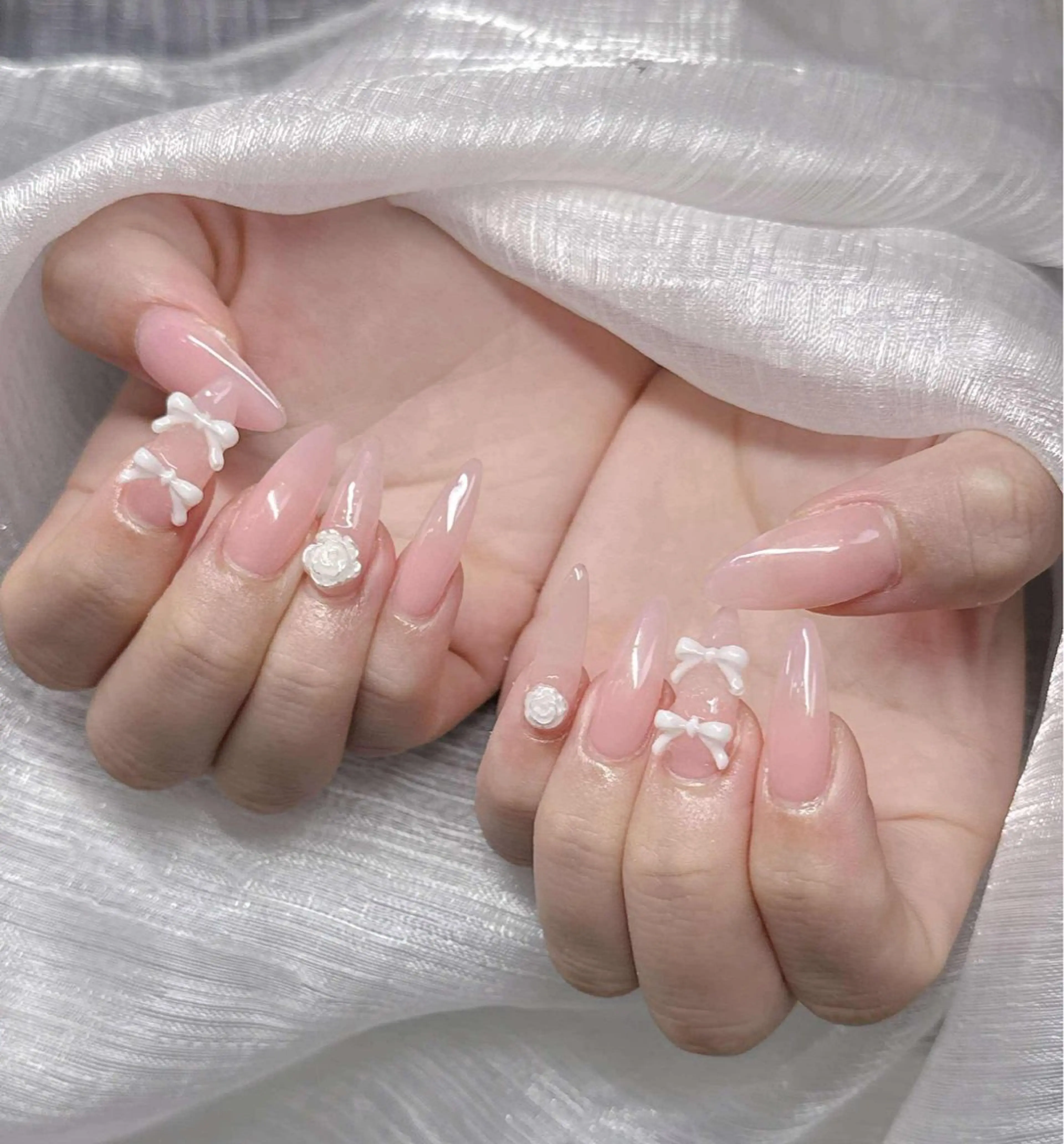 ネイル ハンドネイル Lee Nailsのネイルデザイン