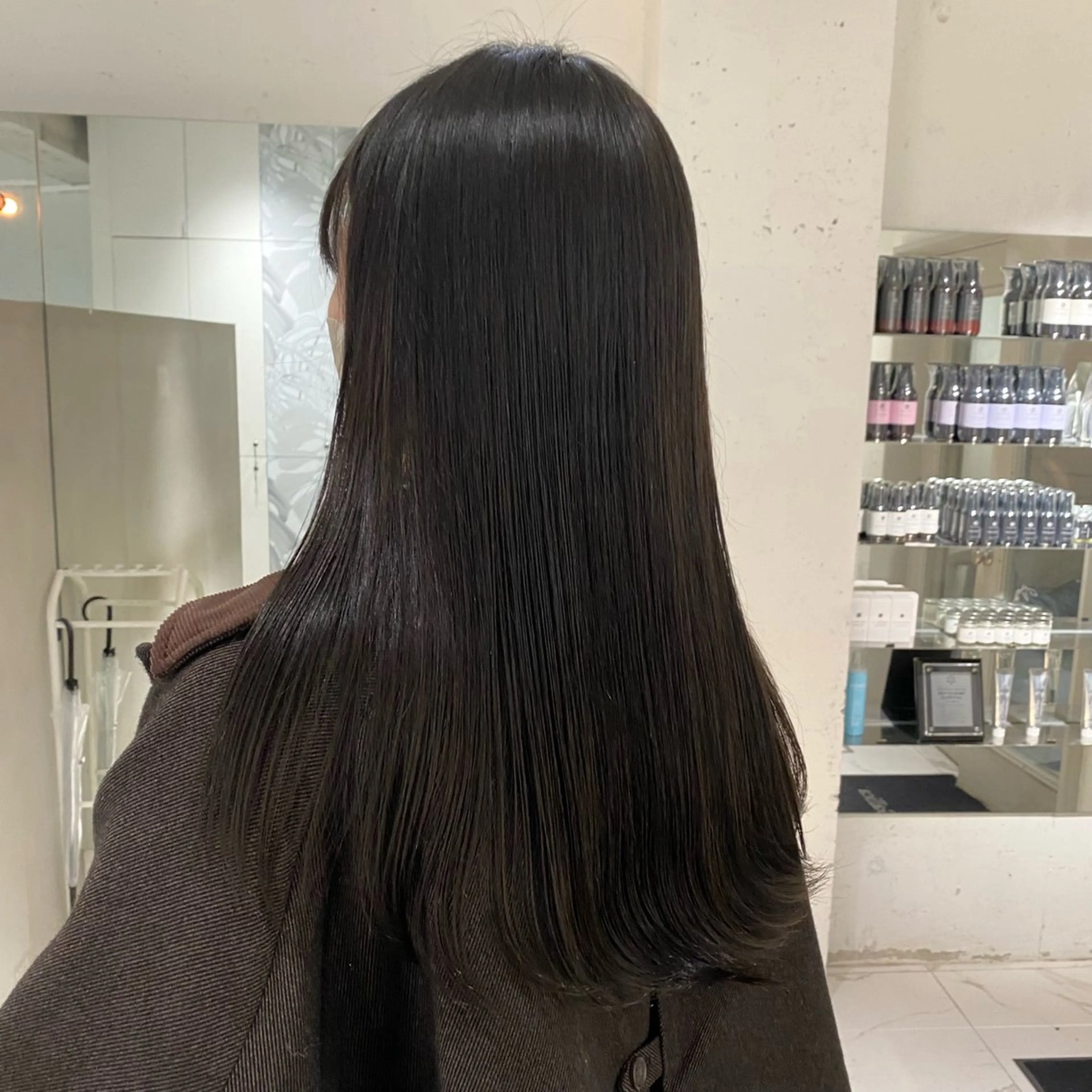 ロング カラー ヘアカラー トリートメント ヘッドスパ ヘアセット レイヤー小顔ショート 吉田ジョウのヘアスタイル