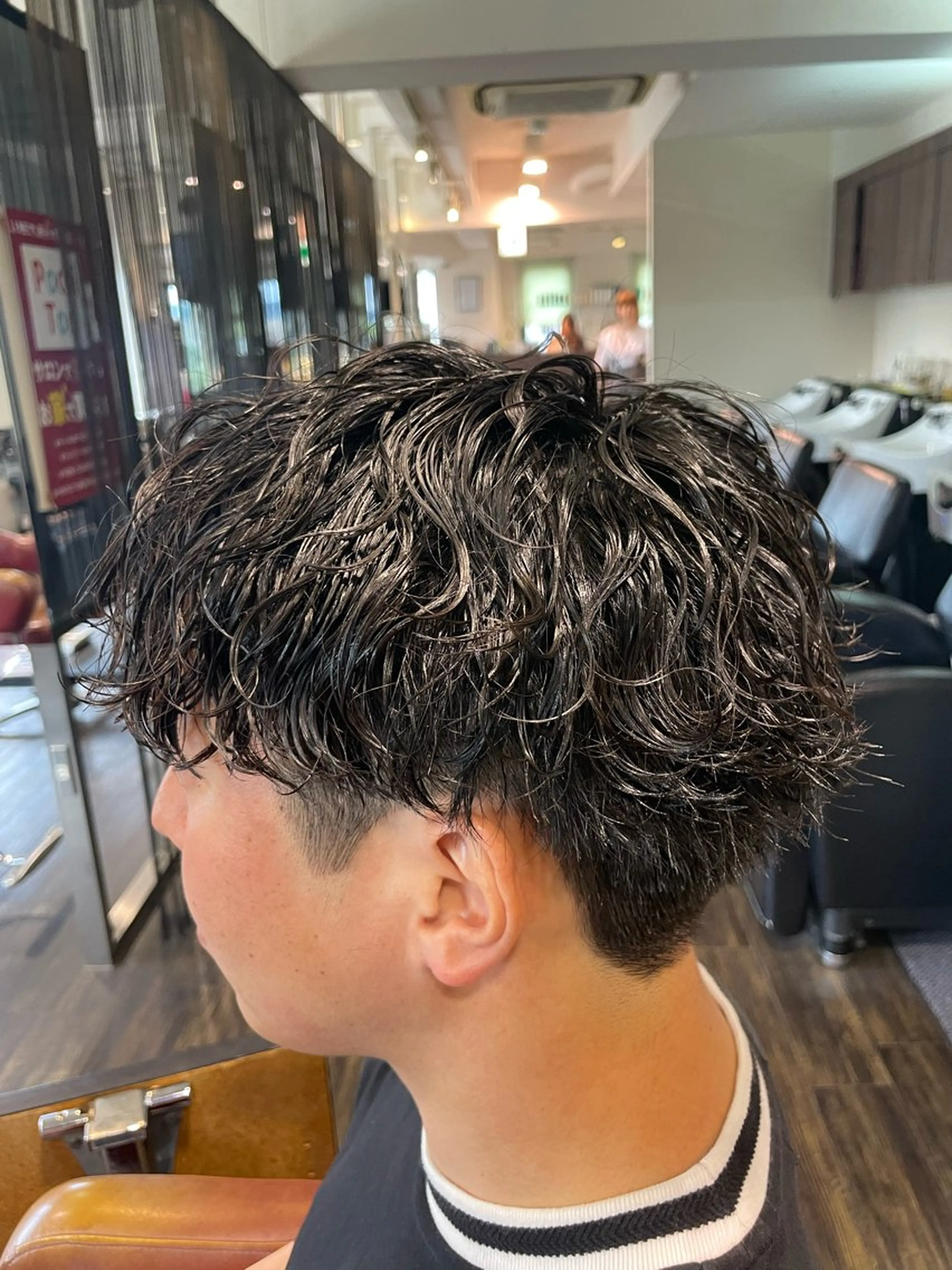 パーマ メンズ メンズパーマ 波巻きパーマ カット パーマ 佐藤 綾郁のヘアスタイル