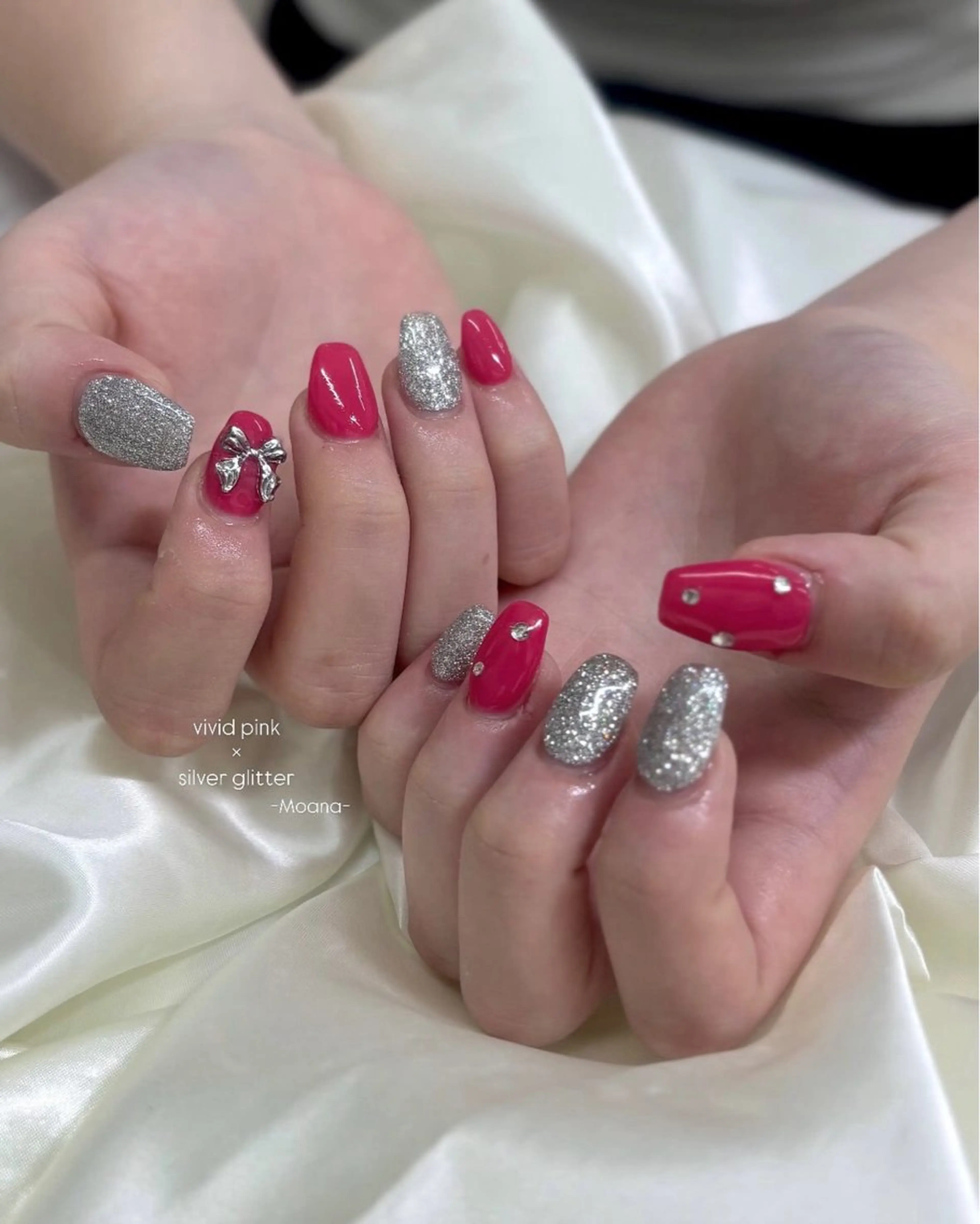 ネイル ラメ(グリッター) ピンク リボン シルバー ハンドネイル Moana nail Hiyoriのネイルデザイン