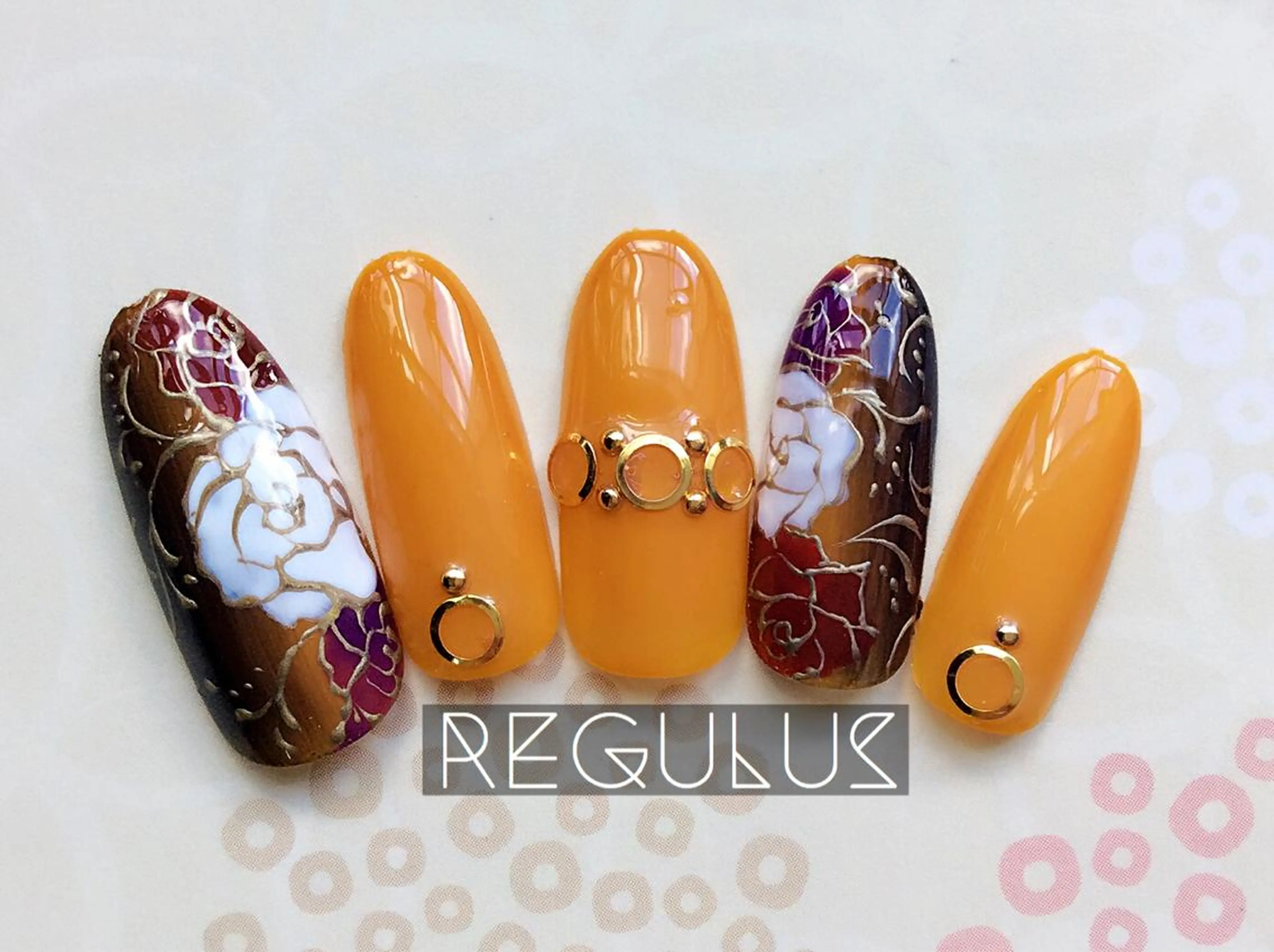 ネイル 成人式 ネイルチップ Regulus 西川のネイルデザイン