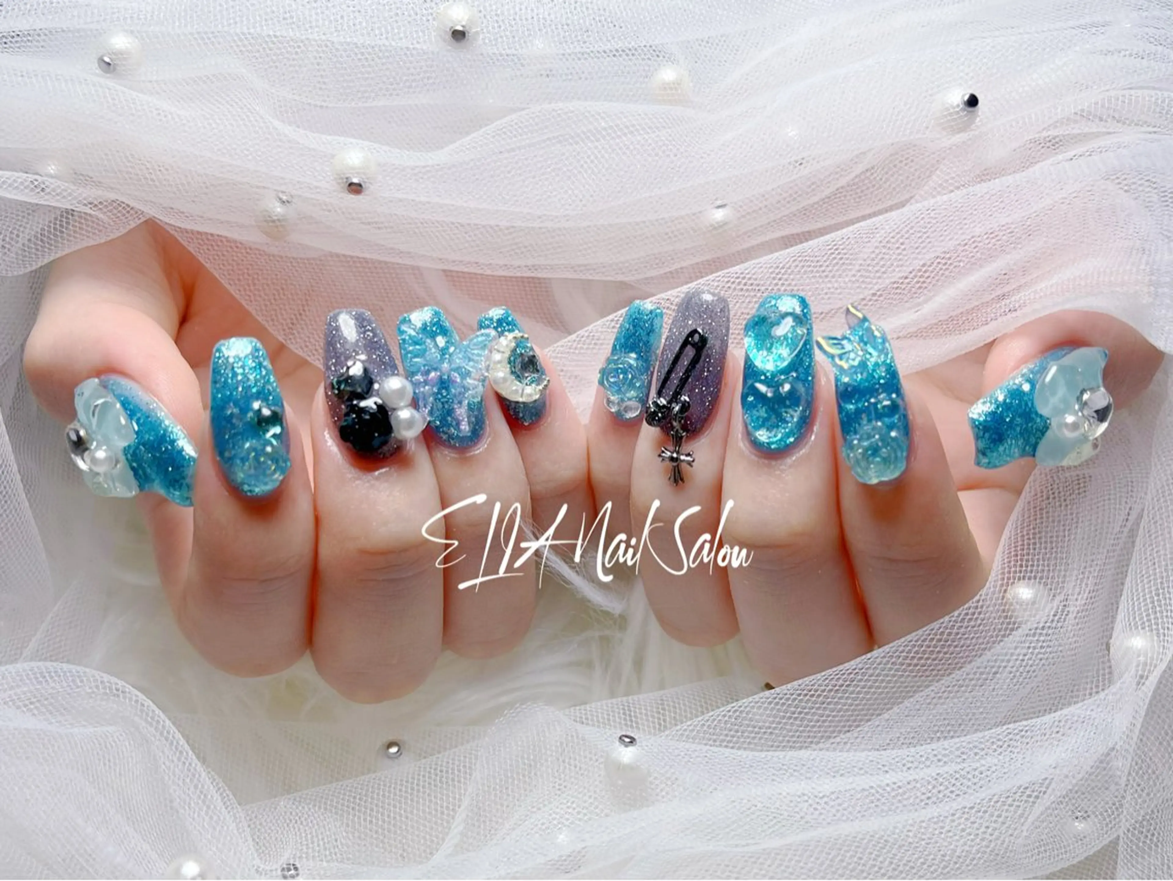 ミディアム ハンドネイル ELIA【エリア】 nailsalonのネイルデザイン