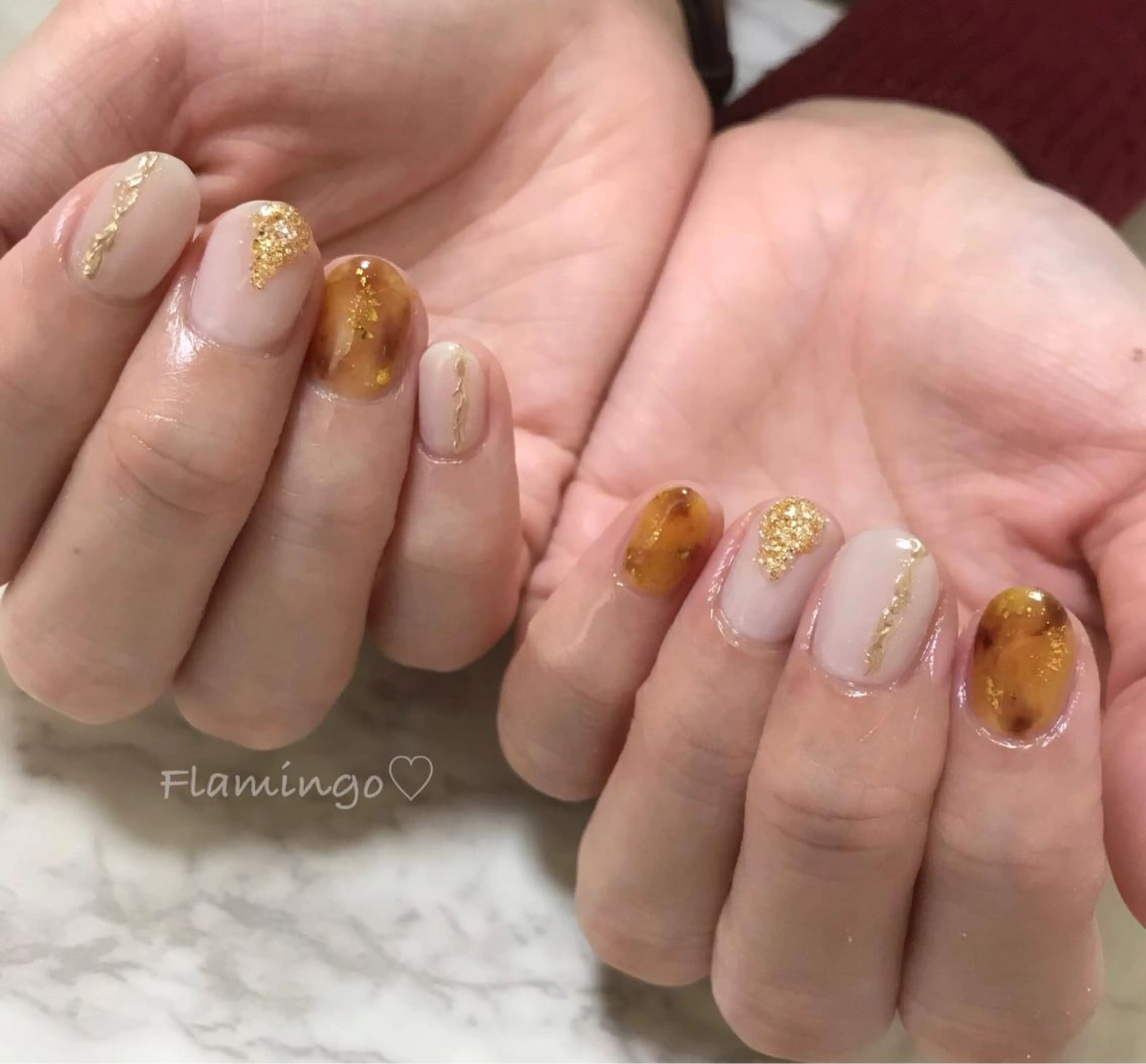 ネイル べっ甲ネイル ジェルネイル ラメ(グリッター) ミラーネイル ワンカラーネイル シンプル／上品／爪育 ☺︎Flamingoのネイルデザイン