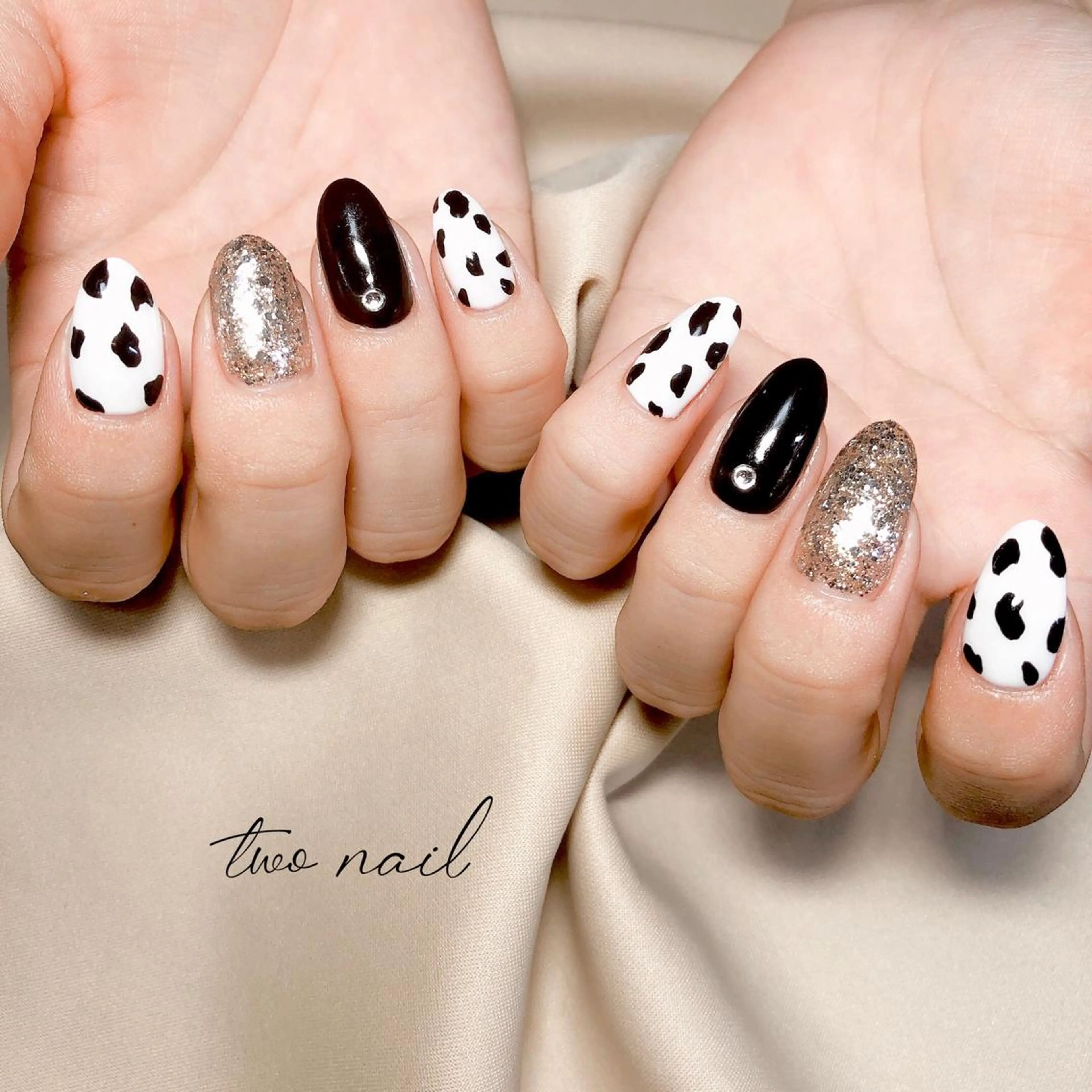 ネイル アートネイル フットネイル ハート ニュアンスネイル ホワイト two nailのネイルデザイン