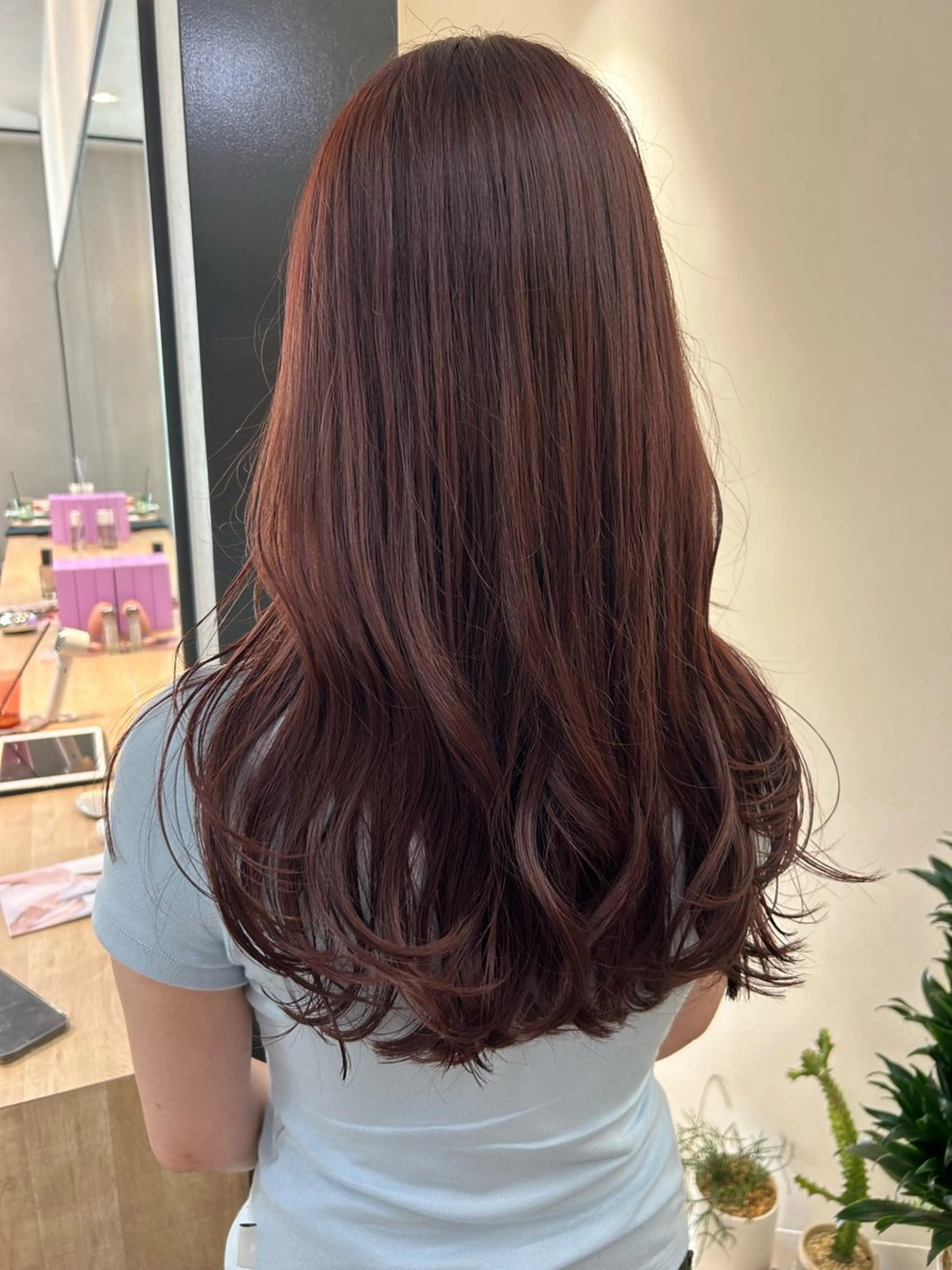 ロング カラー ブリーチ ブラウンカラー ブリーチなしカラー レッドカラー レッドブラウン カット ヘアカラー トリートメント hub hair レイヤー/透明感のヘアスタイル