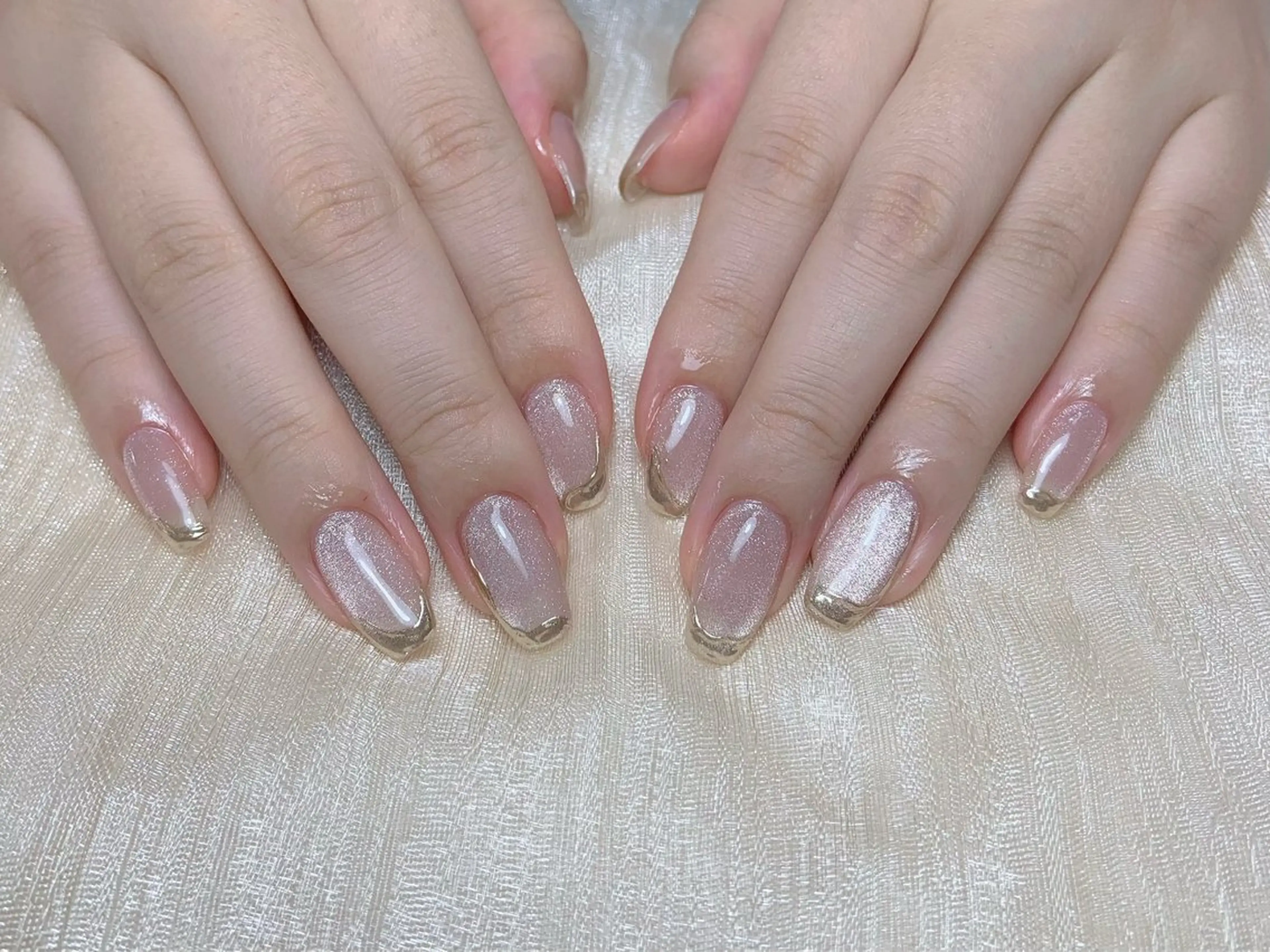 ネイル オーロラネイル チークネイル フレンチネイル ジェルネイル ガラスフレンチ ハンドネイル Nail Jolie所属・Nail Jolieのネイルデザイン