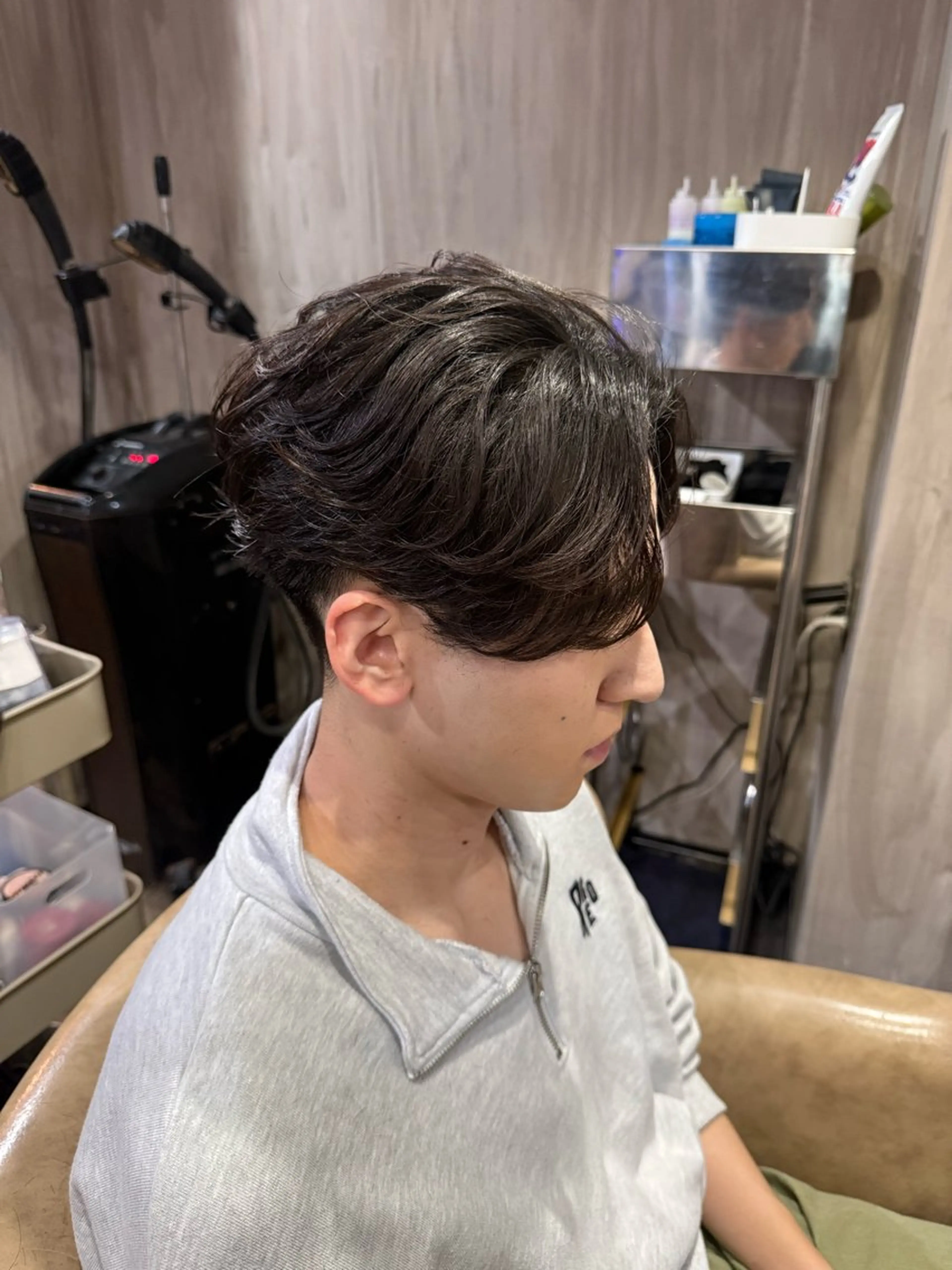 ショート パーマ メンズ センターパート メンズパーマ カット パーマ メンズカット/パーマ 艶カラーTAIGA︎のヘアスタイル