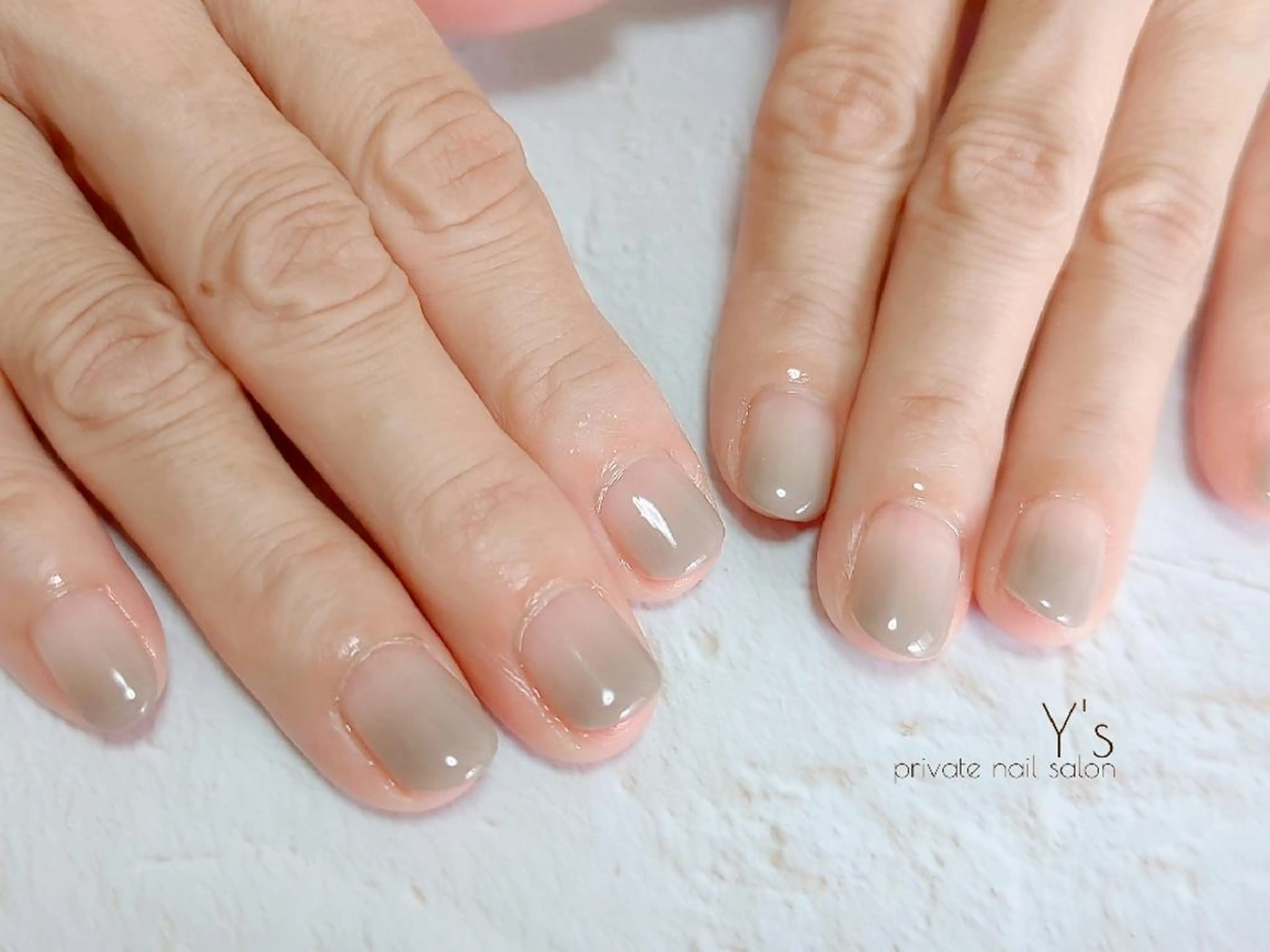 ネイル ハンドネイル YUMI NAGAI  のネイルデザイン