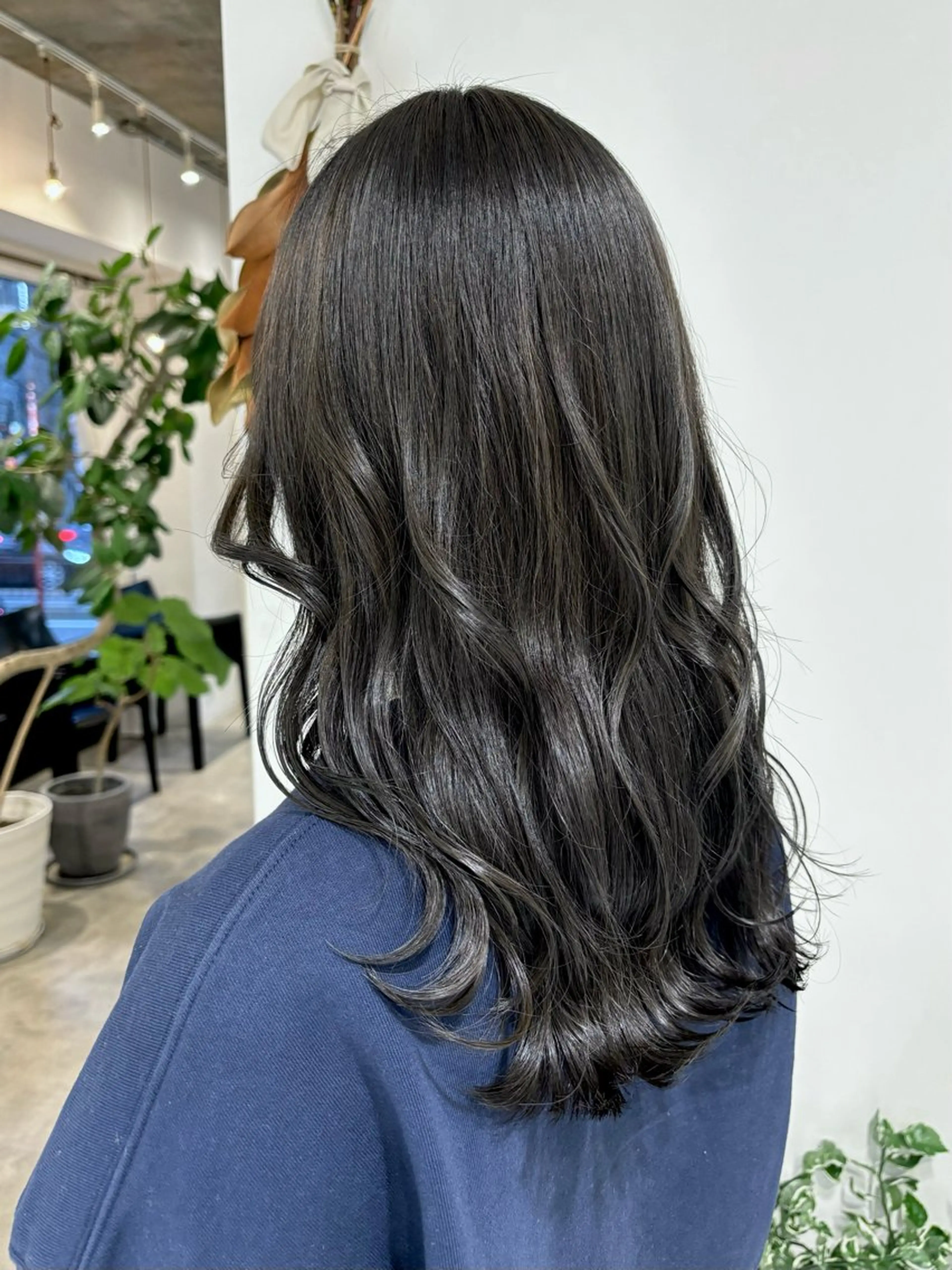 セミロング カラー アッシュ アッシュグレー アッシュグレージュ グレージュ ヘアカラー ducha所属・DUCHA Tomida naoのヘアスタイル