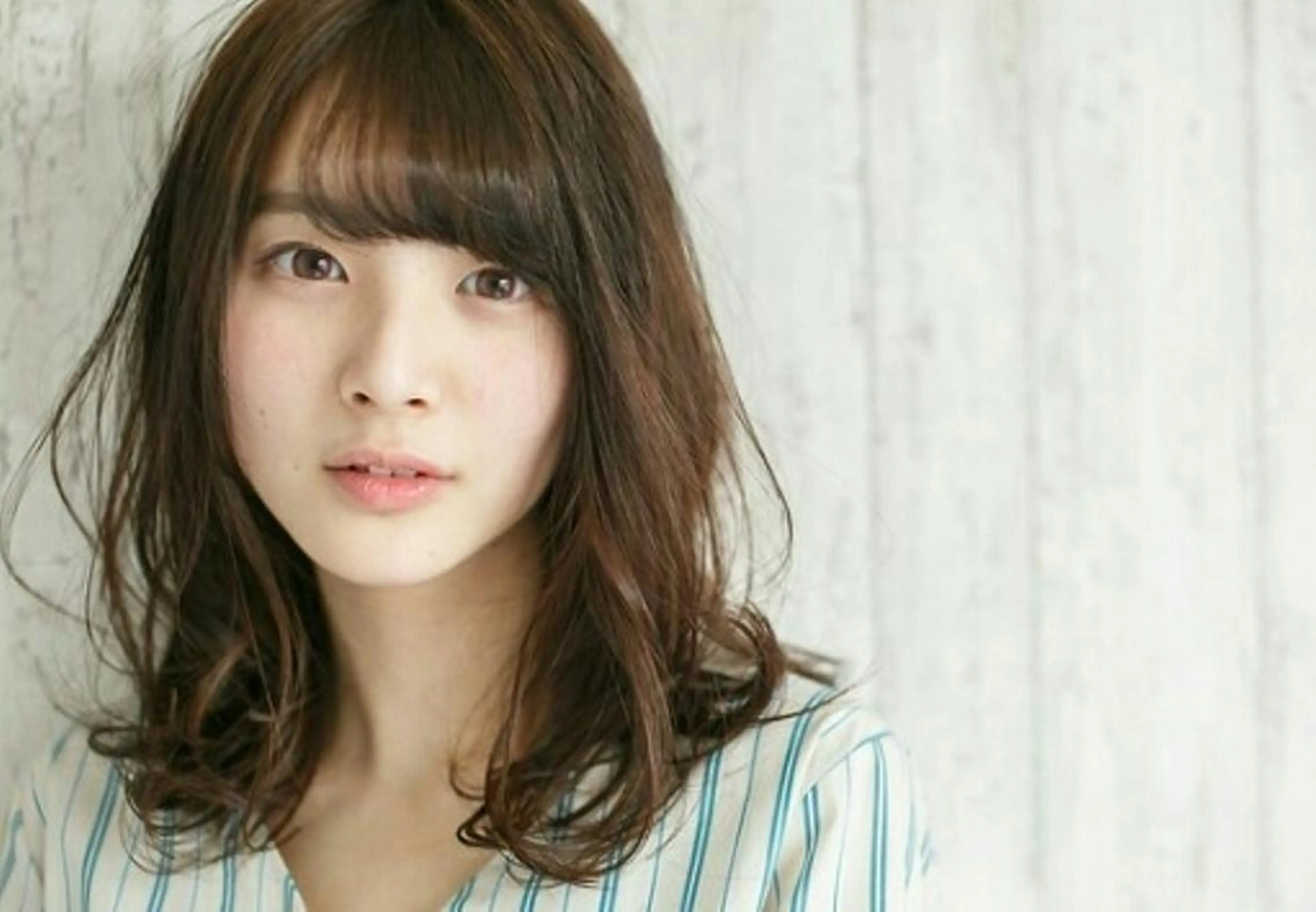 ミディアム ブリーチなしWカラー /酸性ストレート河本のヘアスタイル