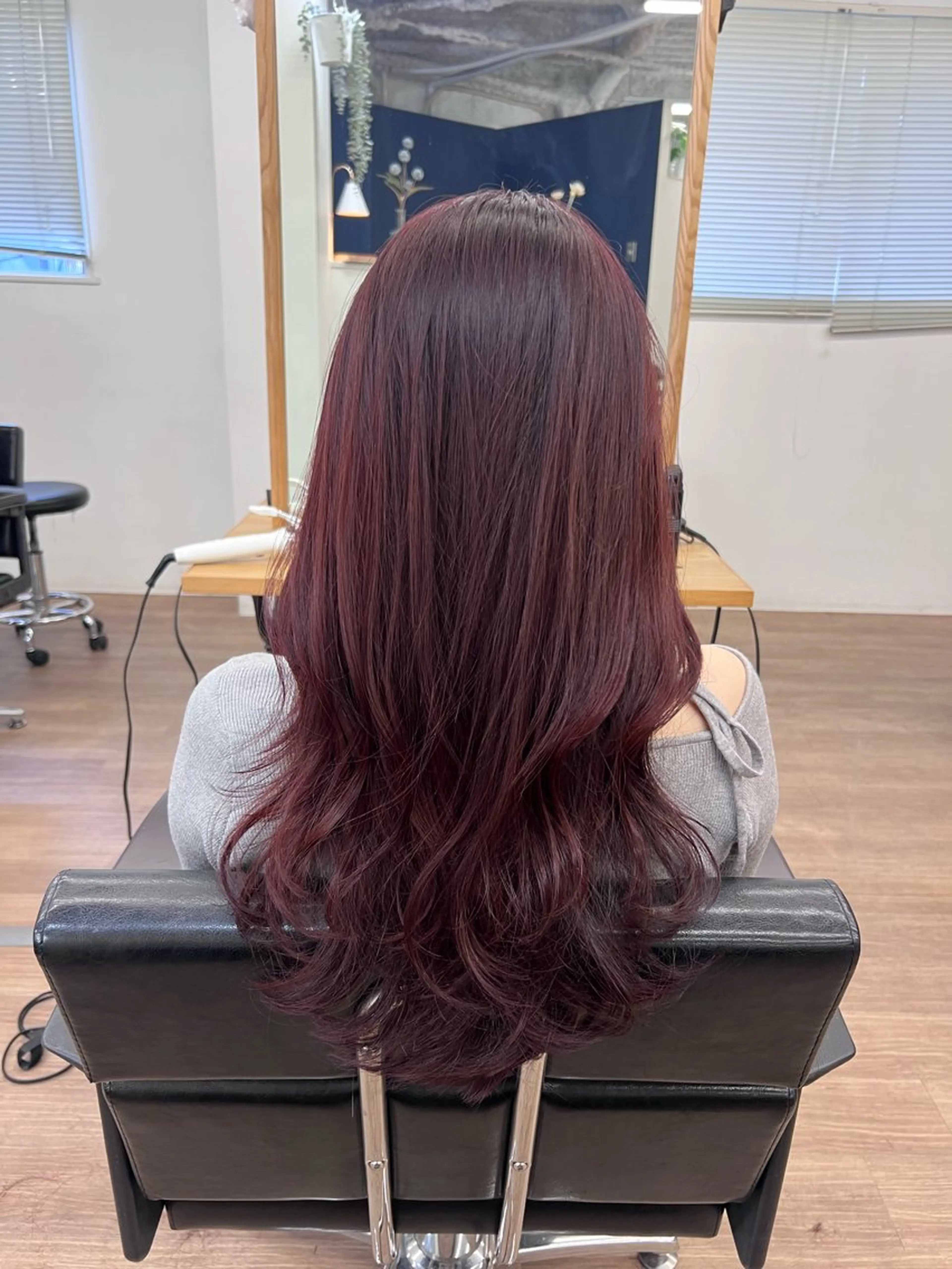 ロング カラー レッドカラー カット ヘアカラー トリートメント 透明感×髪質改善🧸 韓国ヘア　武田涼のヘアスタイル
