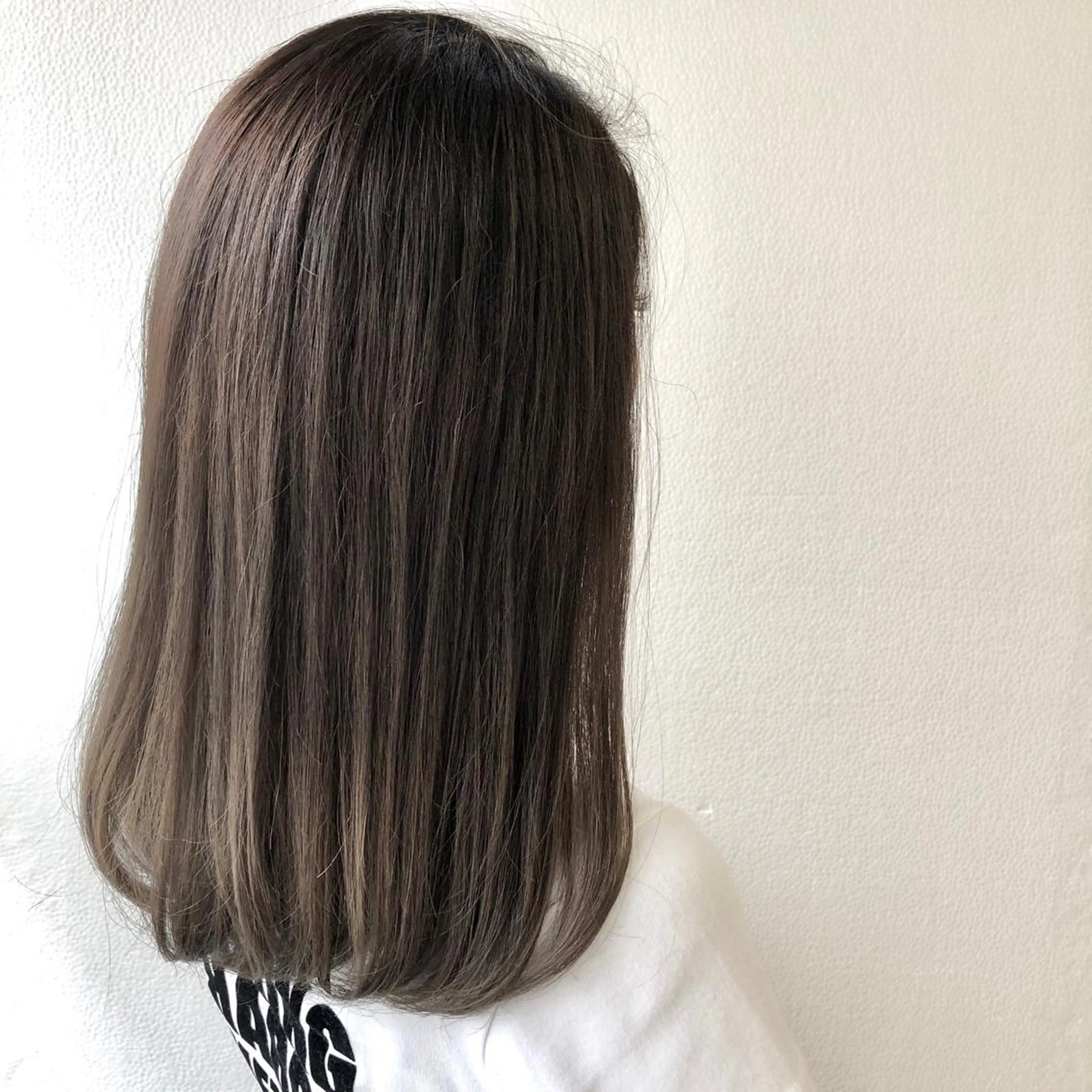 セミロング カラー LiEN所属・菅沢 奈生のヘアスタイル