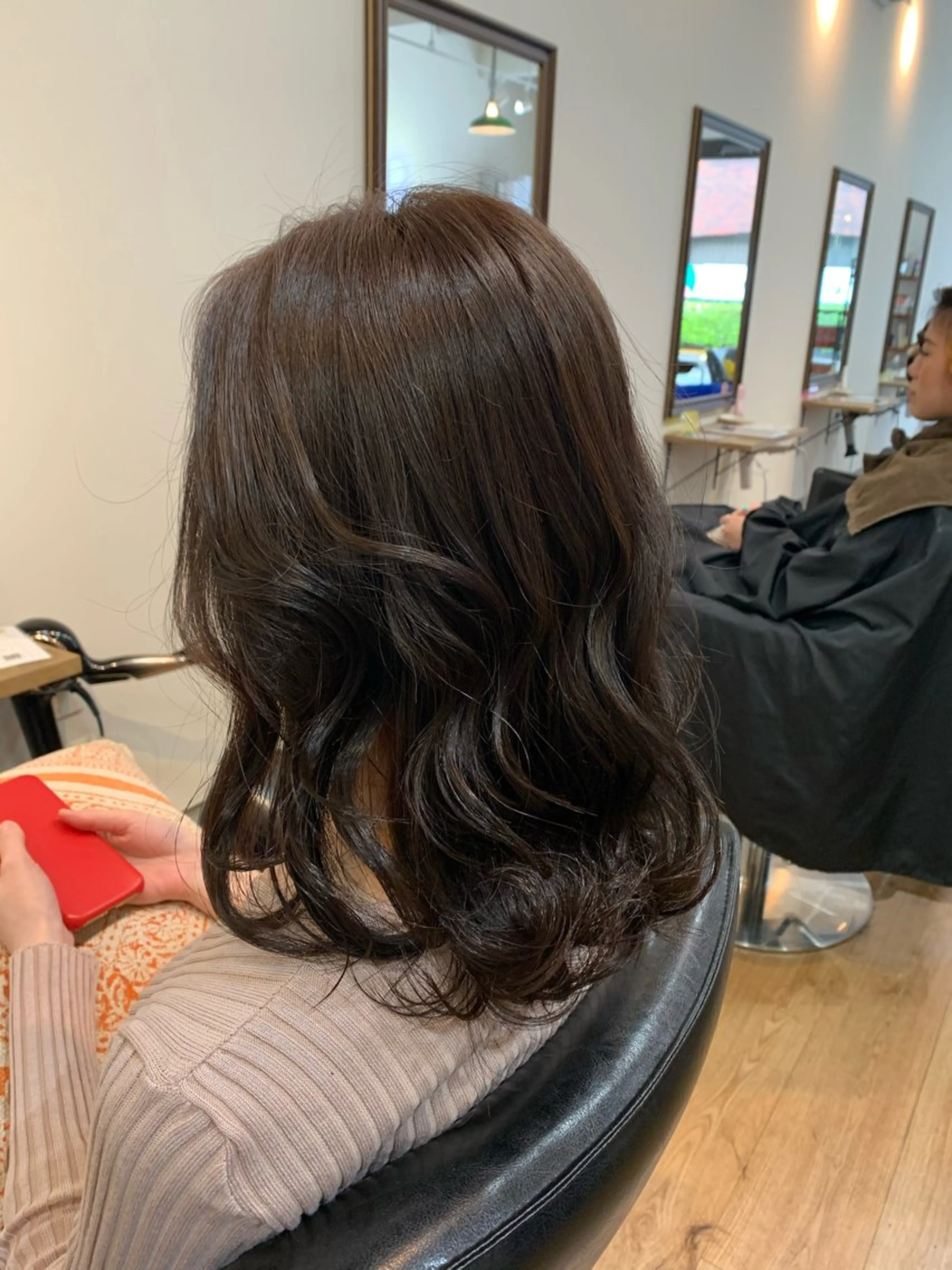 ミディアム カラー ブラウンカラー ヘアカラー トリートメント メンズパーマ✨️村越 雄斗のヘアスタイル