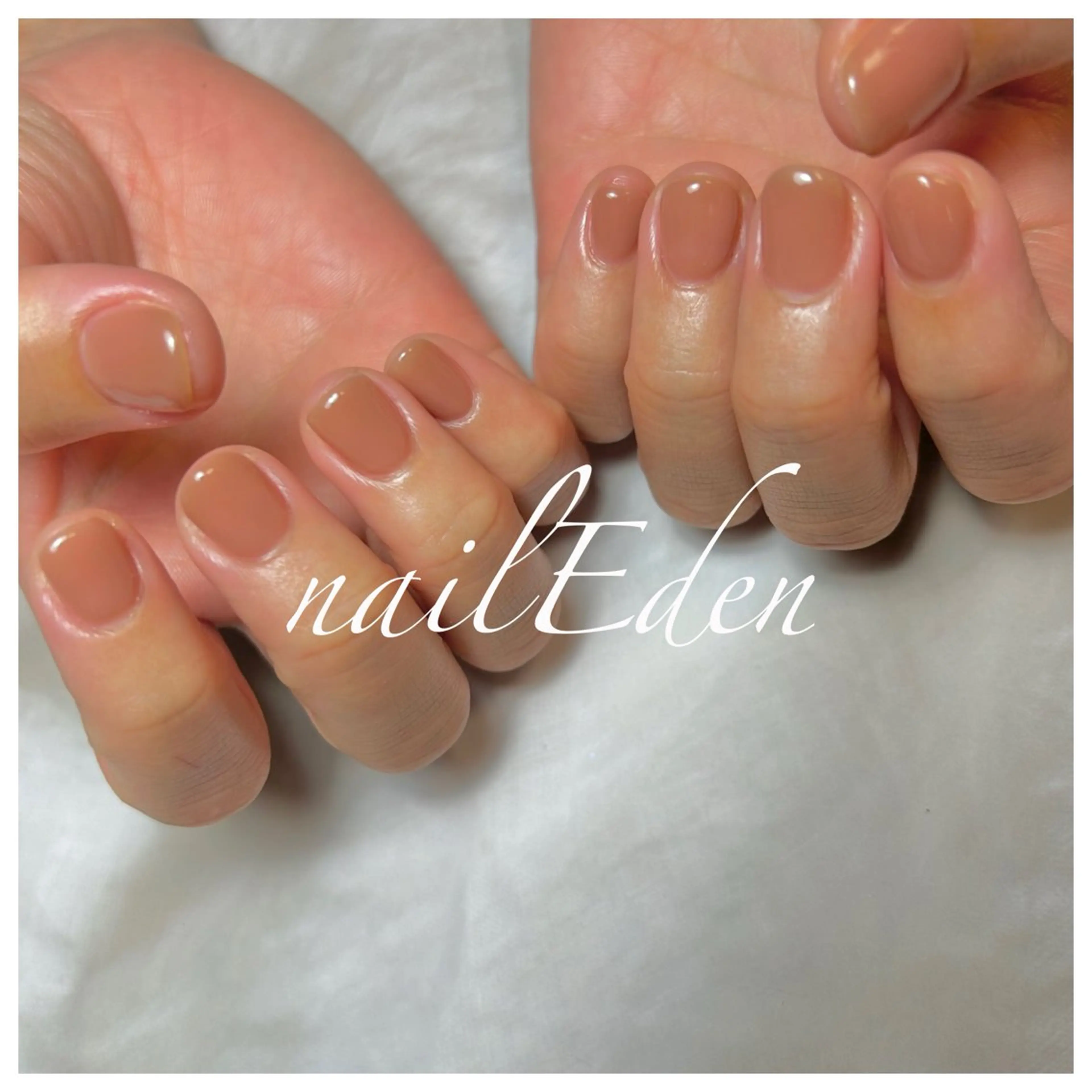 ネイル ブラウン ハンドネイル ハンドケア Eden　private nail saron所属・Eden ♾️のネイルデザイン