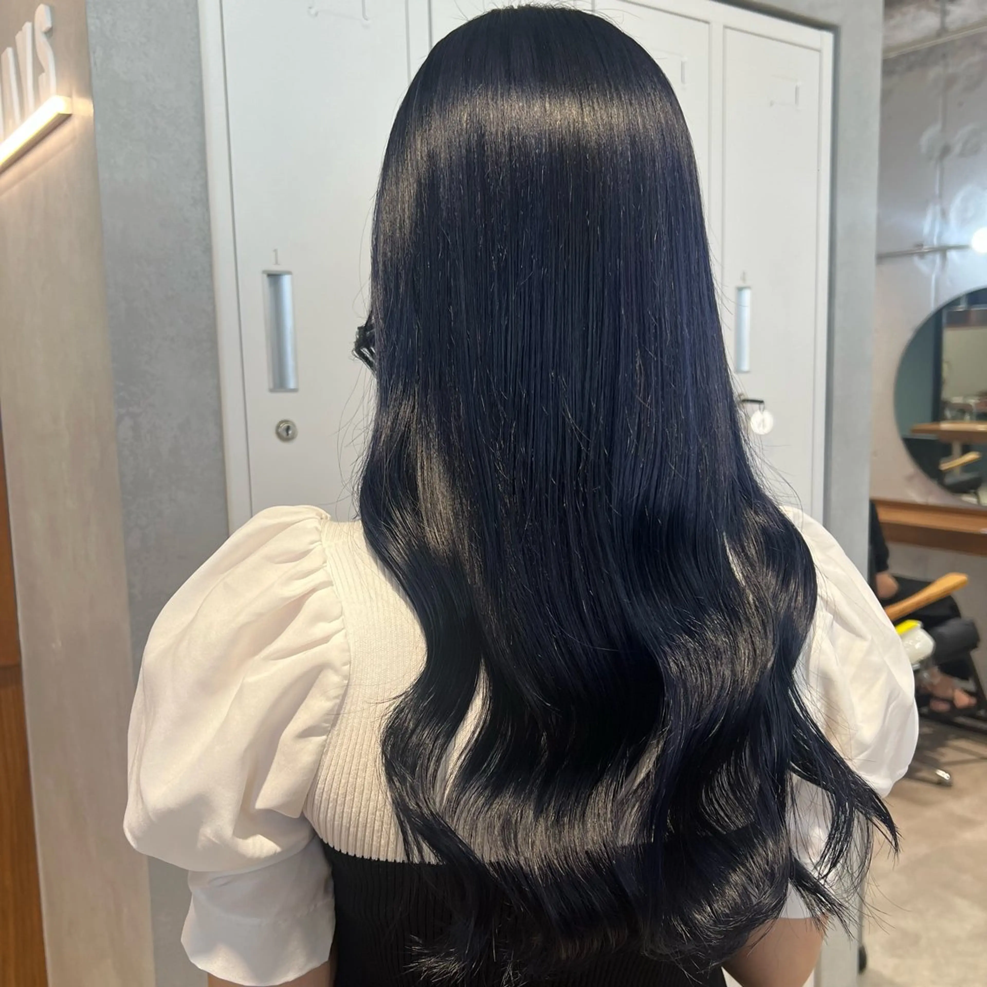 カラー ブリーチ ブルーカラー ネイビーカラー 🎀 夏秋🎀のヘアスタイル