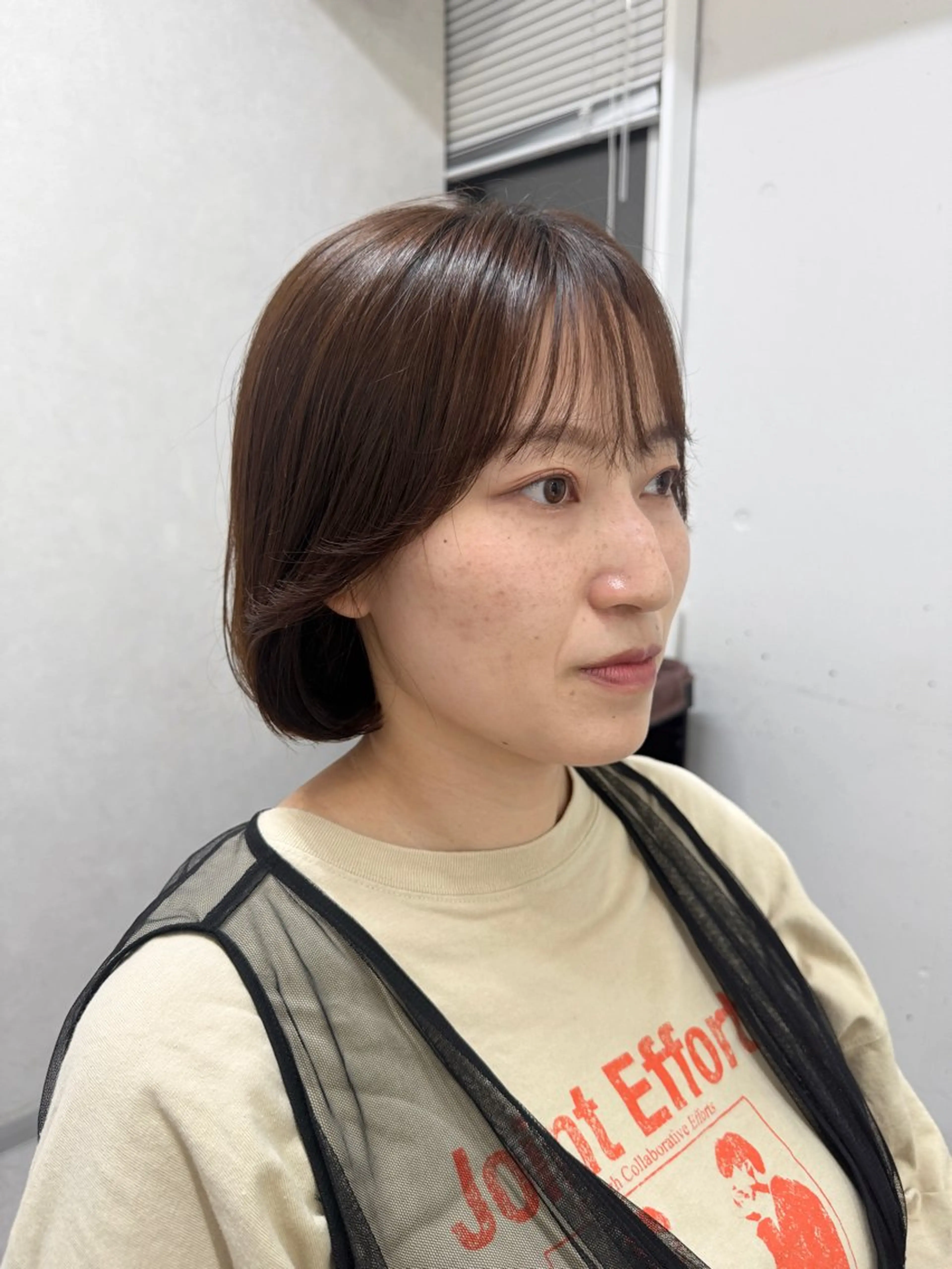 ショート パーマ カット パーマ トリートメント 縮毛矯正、コテ巻き風 パーマのプロ、横山のヘアスタイル