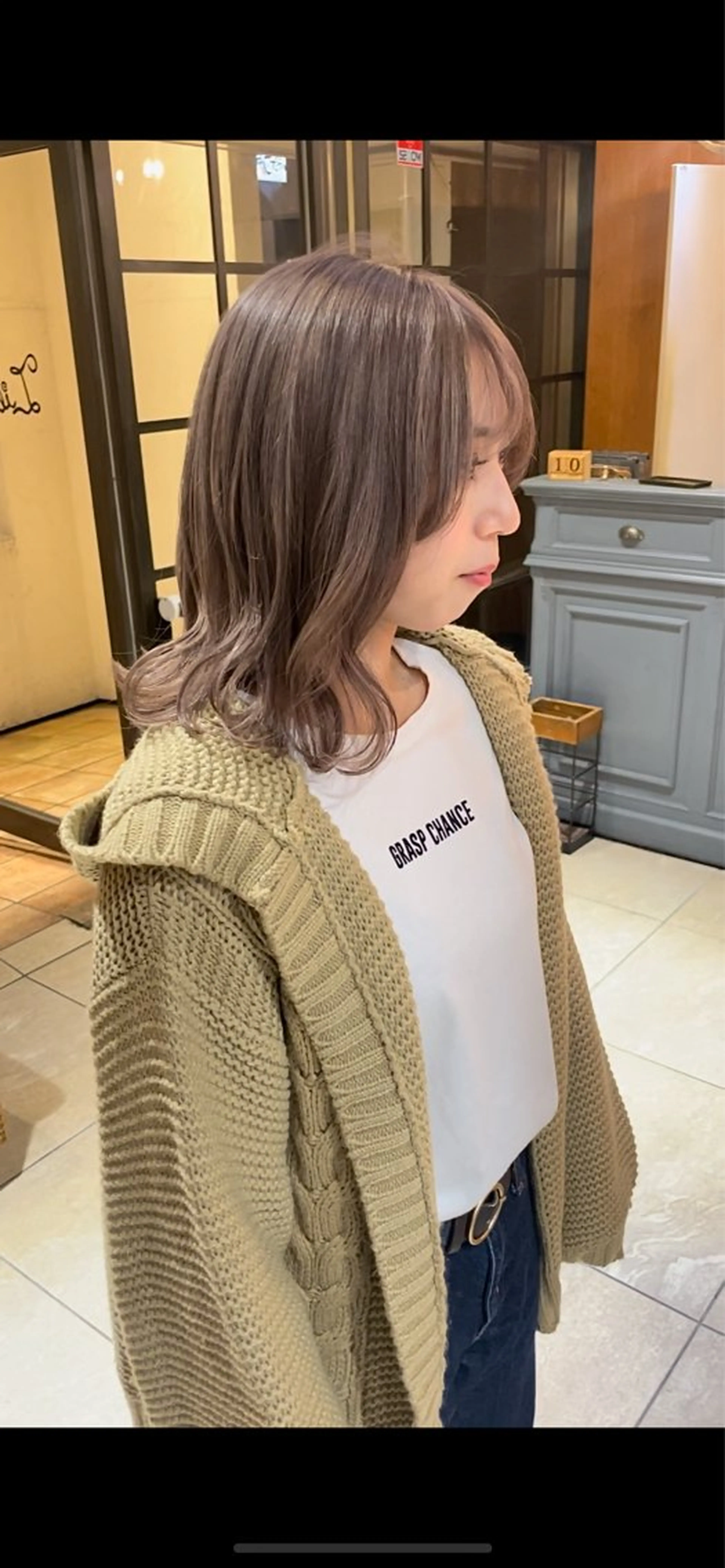 ミディアム 𝐌𝐨𝐞/透明感 暖色ボブ🤍のヘアスタイル