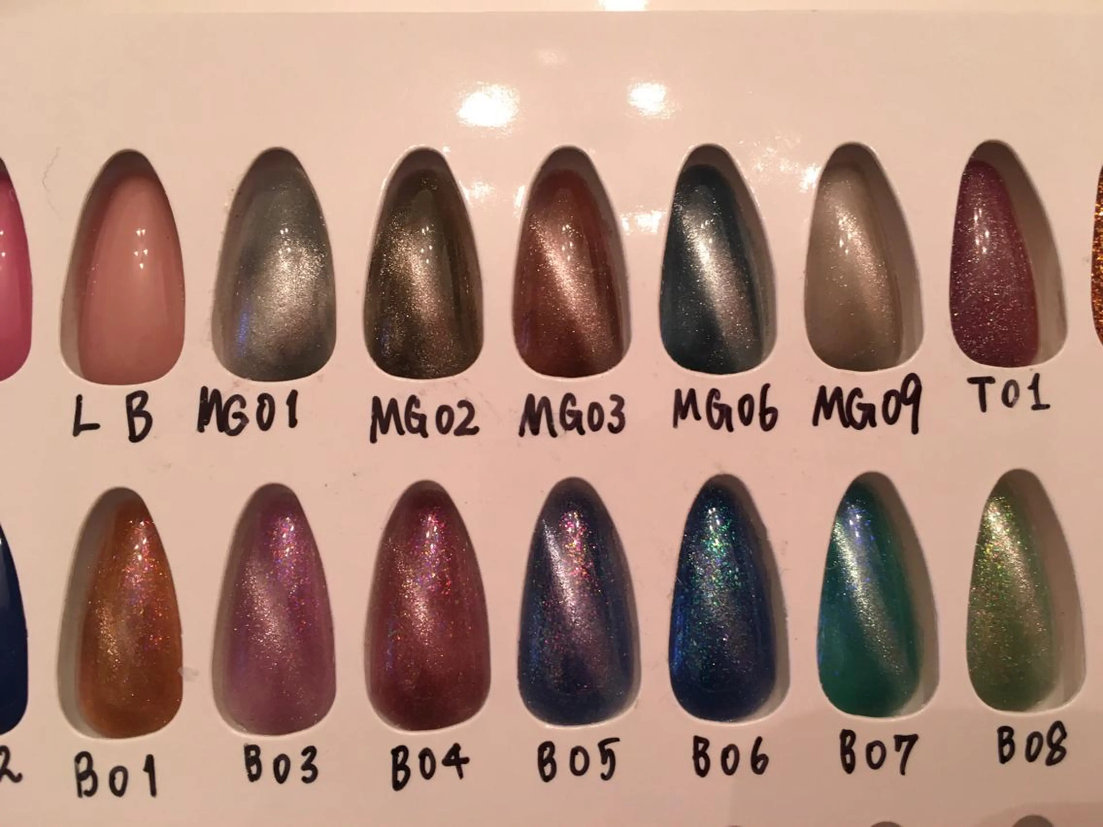 ネイル ジェルネイル マグネットネイル ネイルサロン ショコラのネイルデザイン