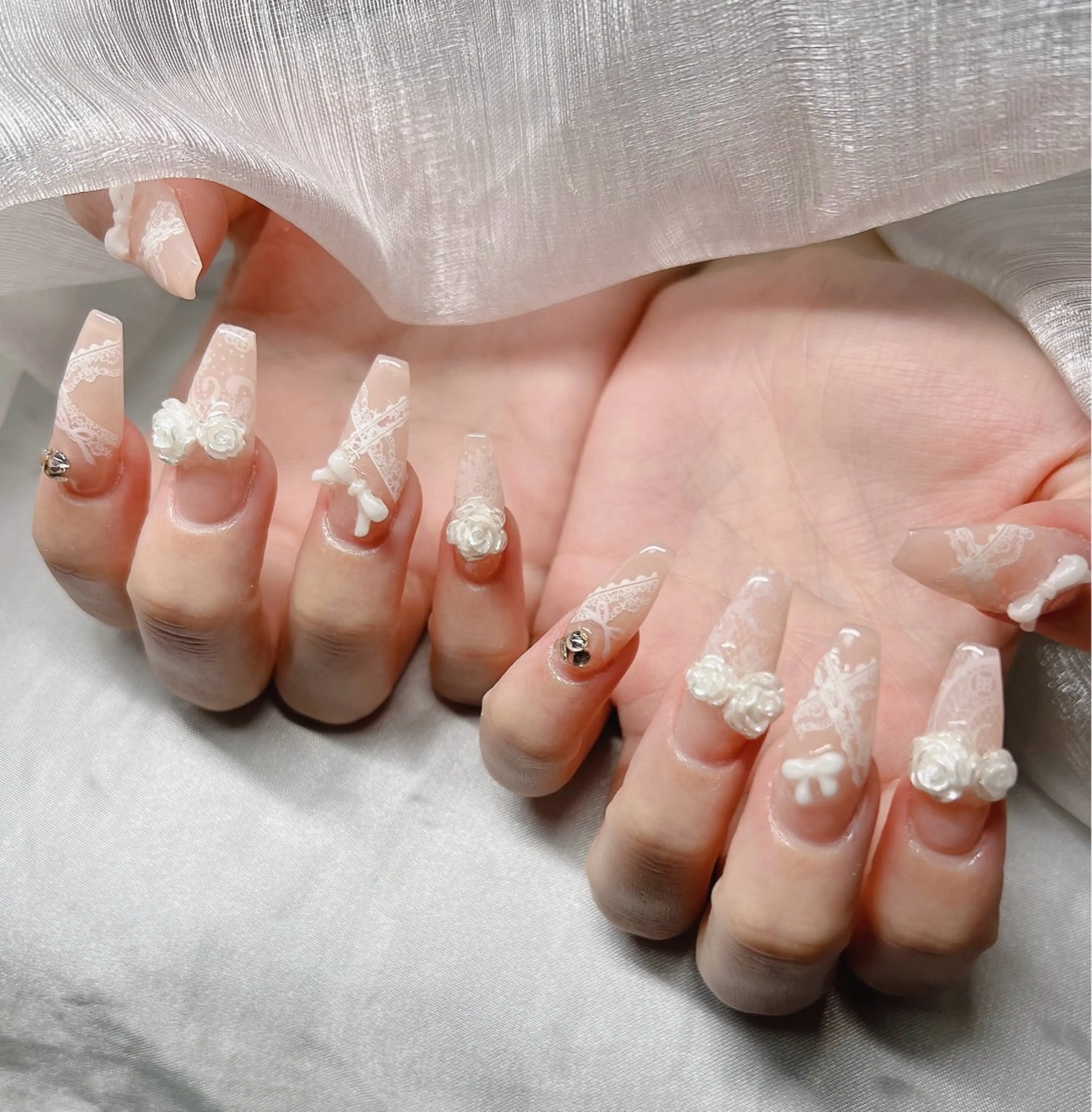 ネイル ハンドネイル Lee Nailsのネイルデザイン