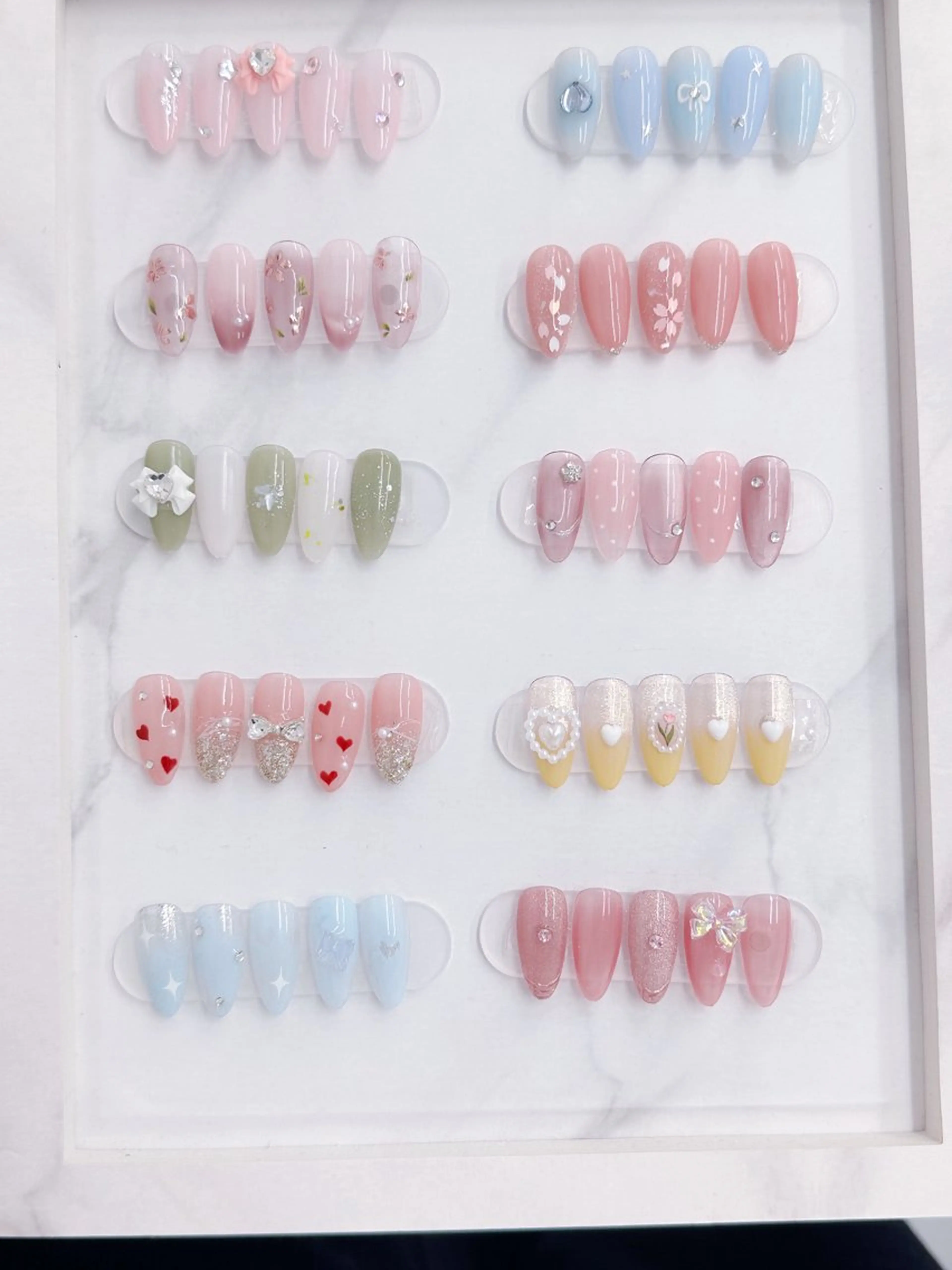 ネイル 春ネイル ☁️Minnin Tsuki ☁️のネイルデザイン