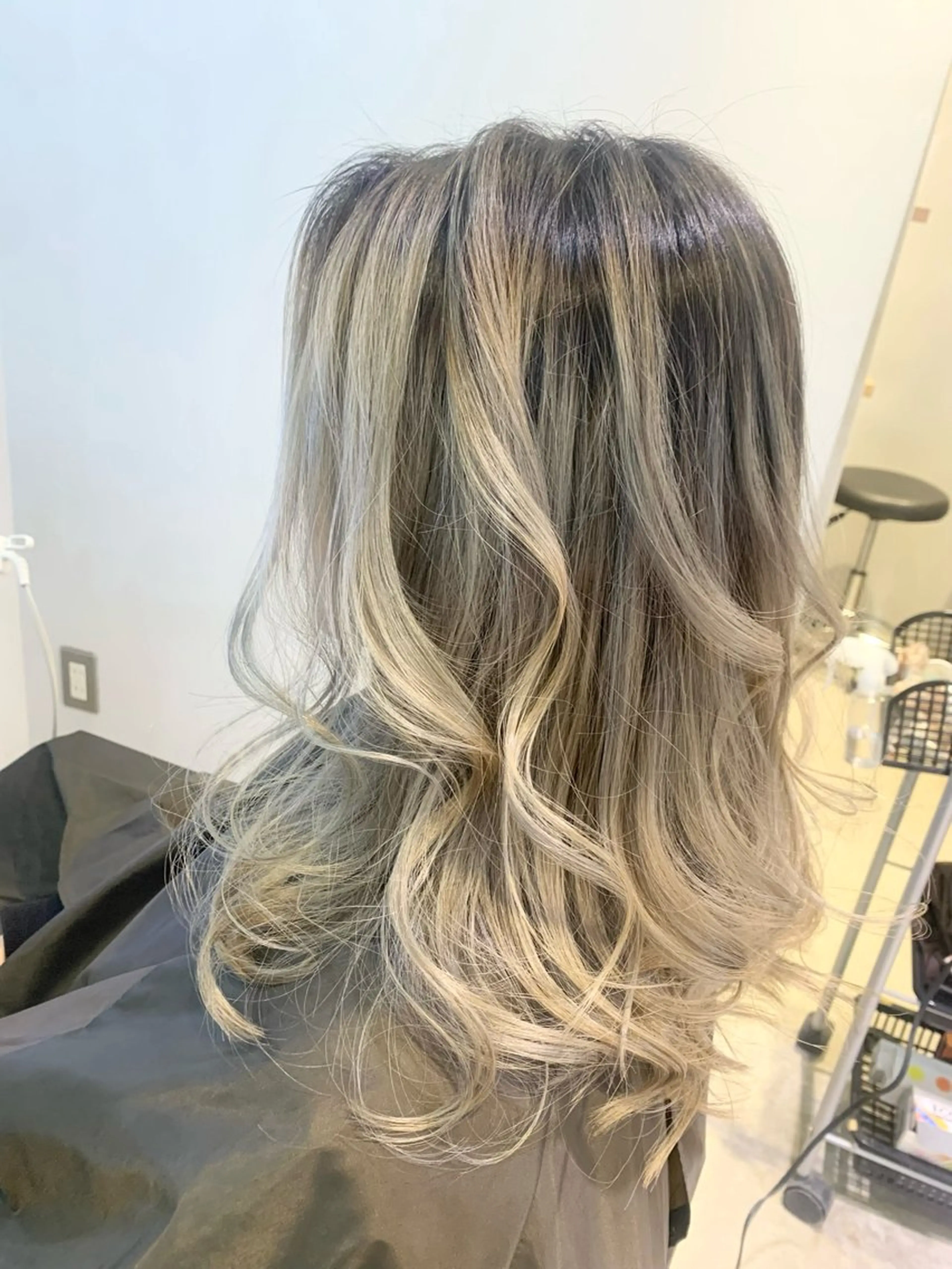 セミロング カラー Gift.hair&spa所属・森崎 歩のヘアスタイル