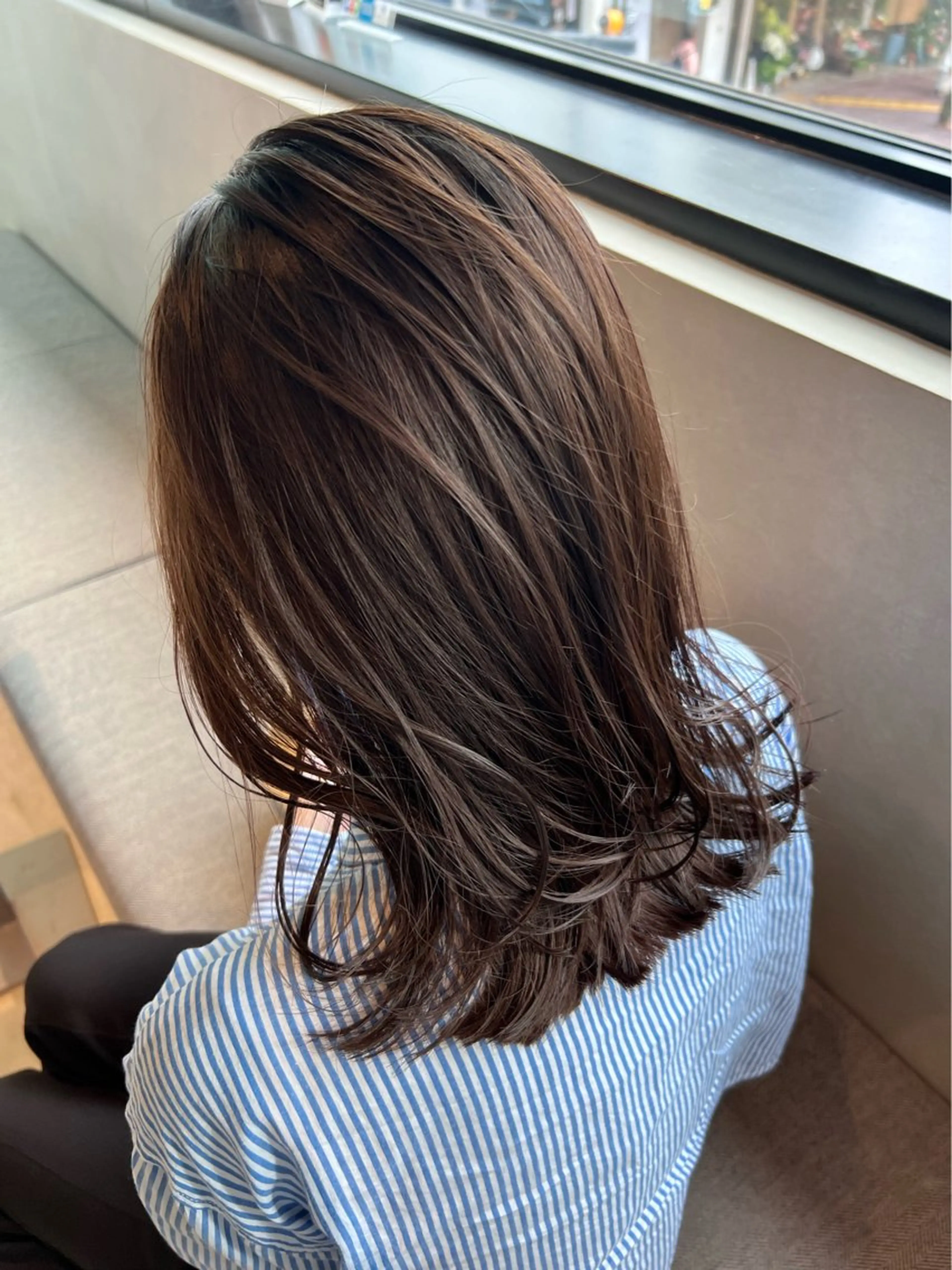 セミロング カラー カット ヘアカラー トリートメント 🌐👽フクイ キララ🌎💎のヘアスタイル