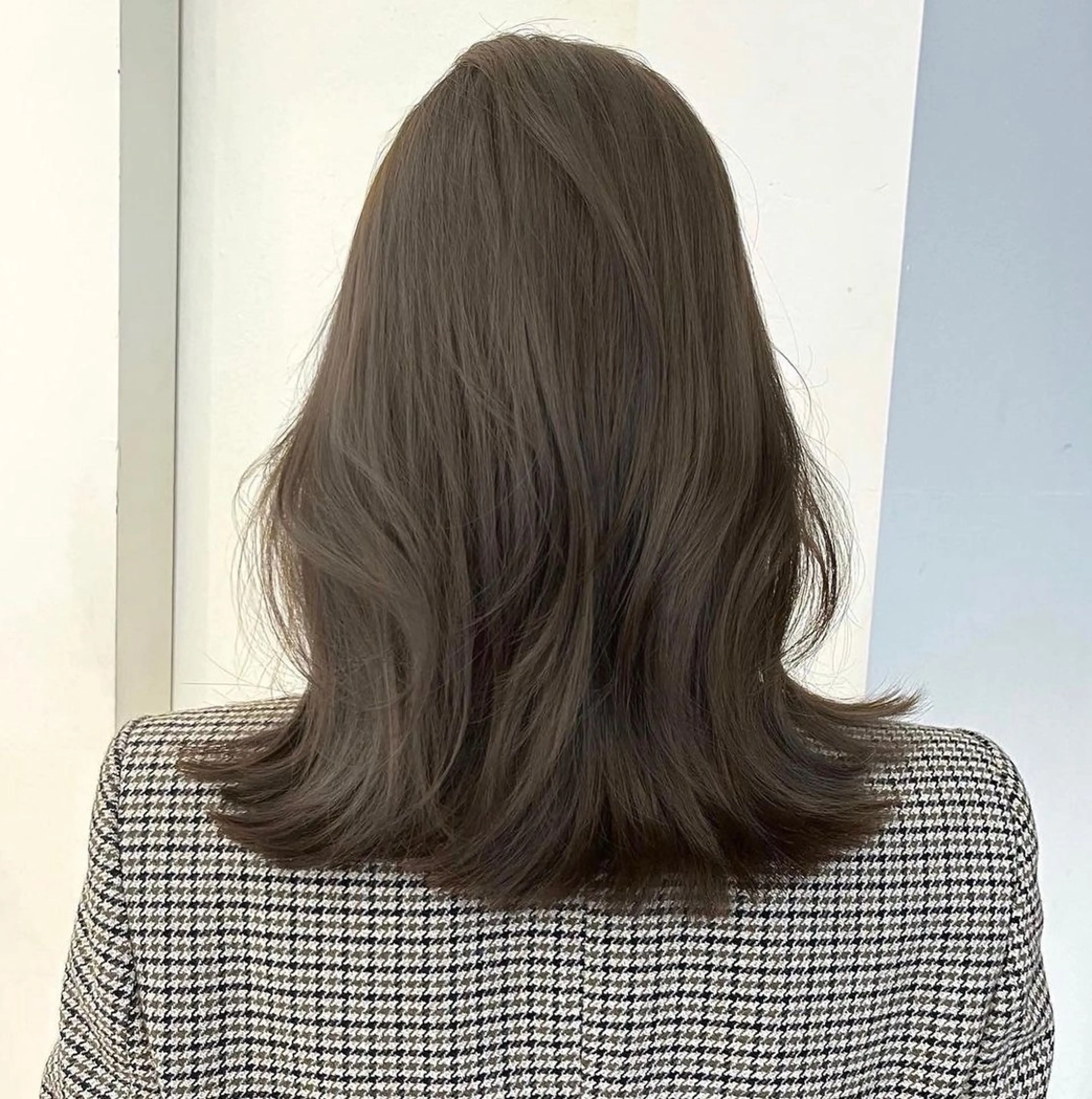 ミディアム カラー カット ヘアカラー 透明感style 🌿 ASUKAのヘアスタイル