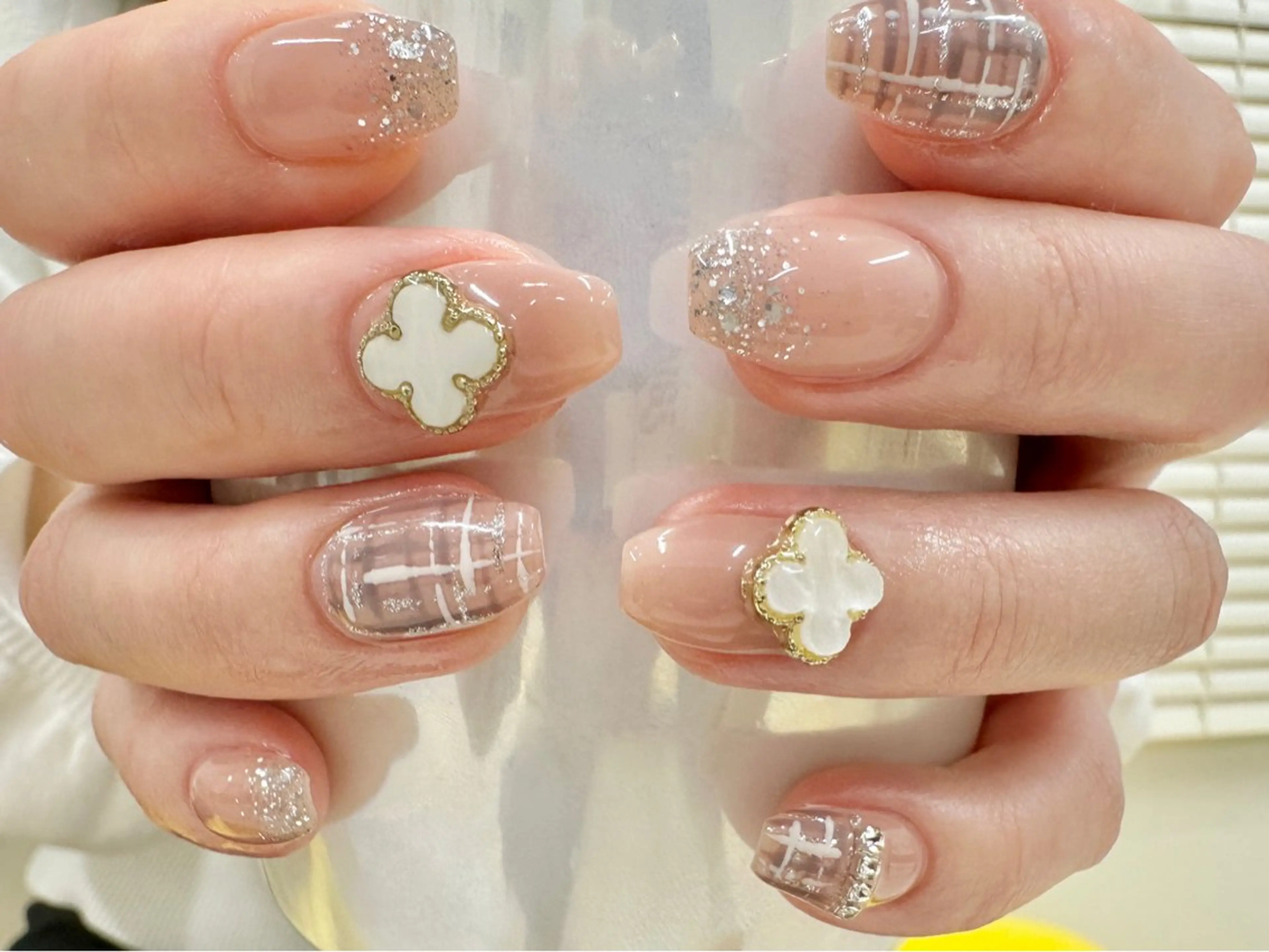 ネイル LE REVE Hinaのネイルデザイン