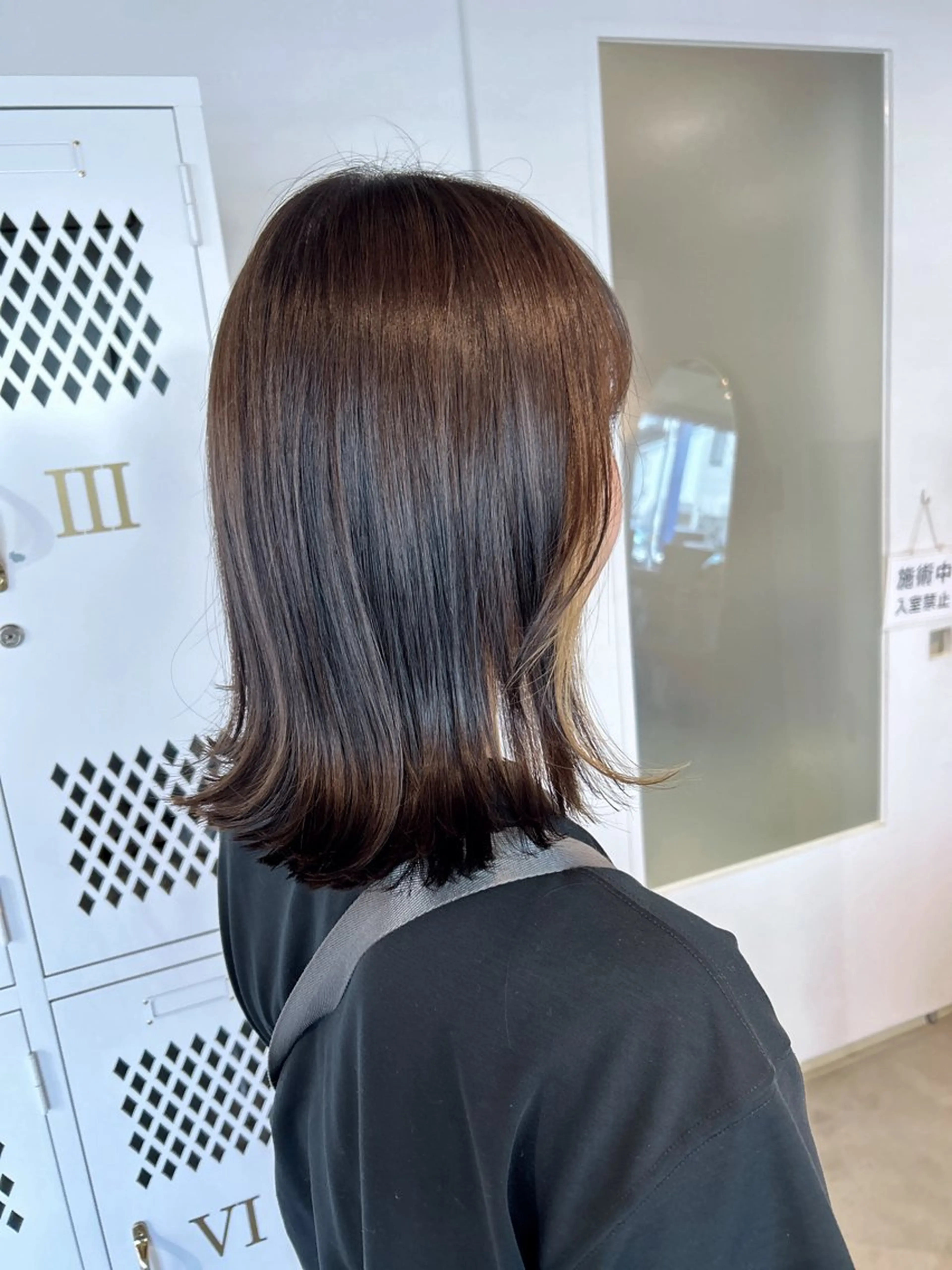 ミディアム カット ヘアカラー トリートメント 透明感カラー 暖色shihoのヘアスタイル