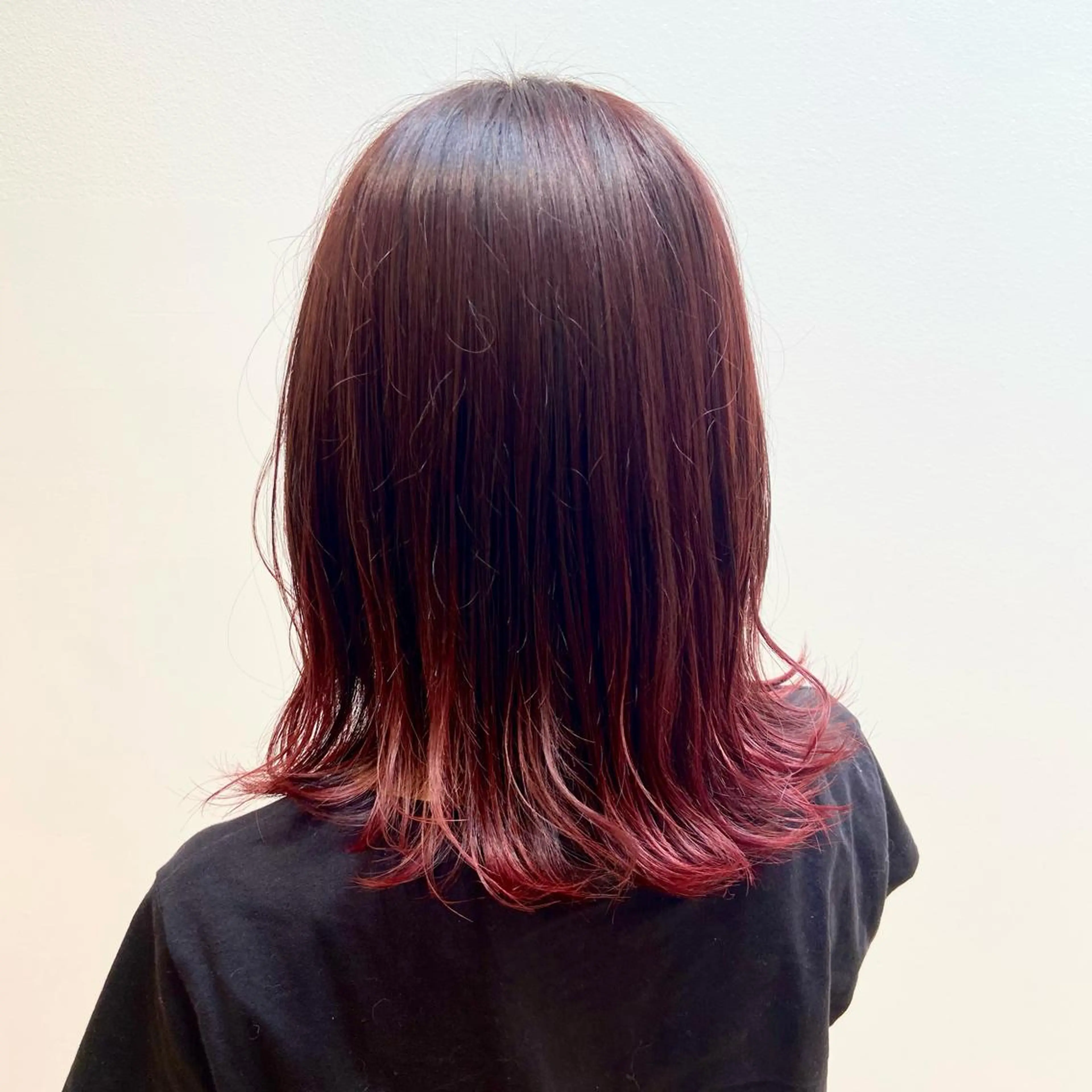ショート loca by tree所属・うる艶暖色カラー HARUNAのヘアスタイル